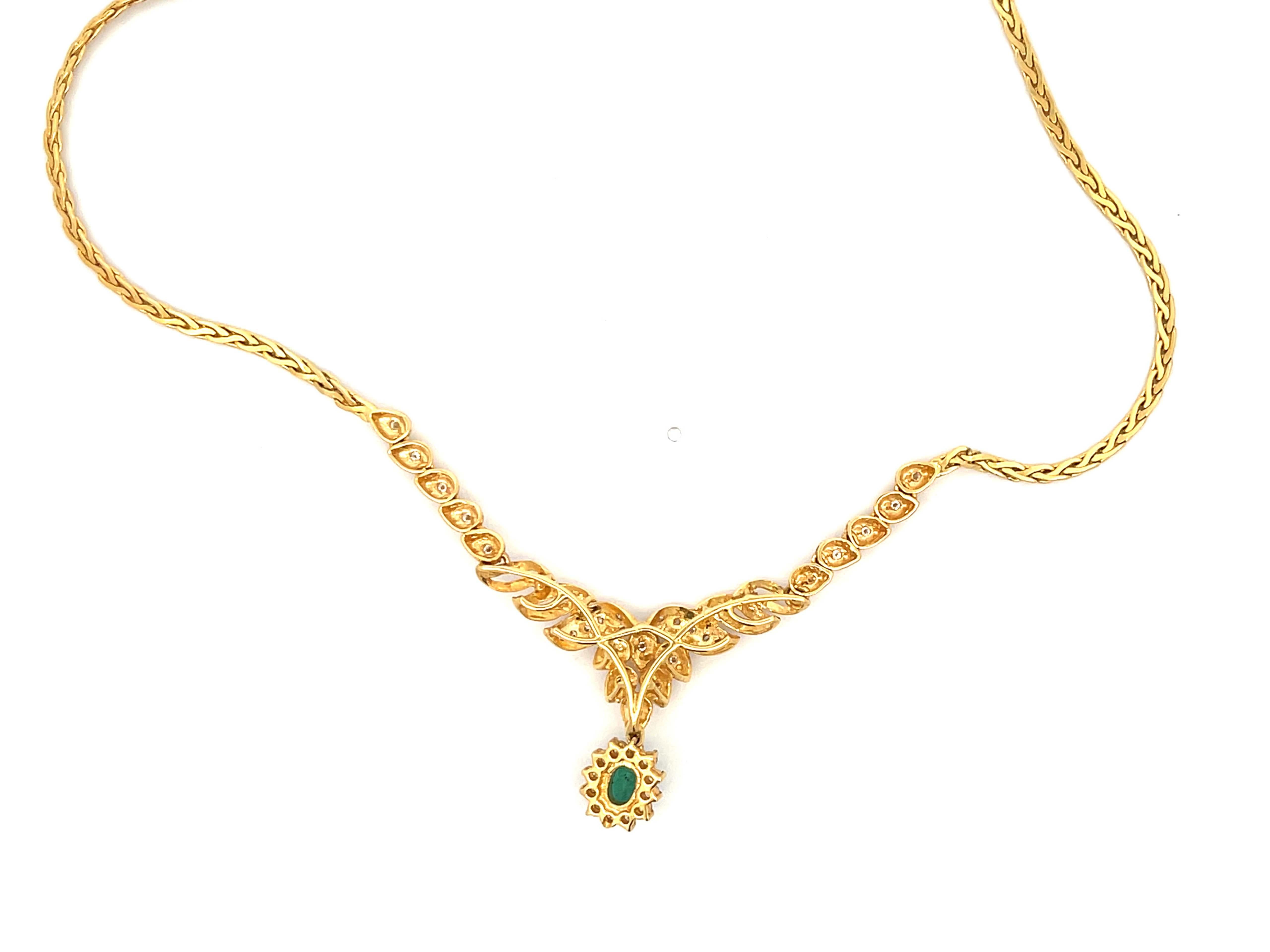 Oval Cut Colombian Emerald & Diamond Necklace in 18k Yellow Gold For Sale