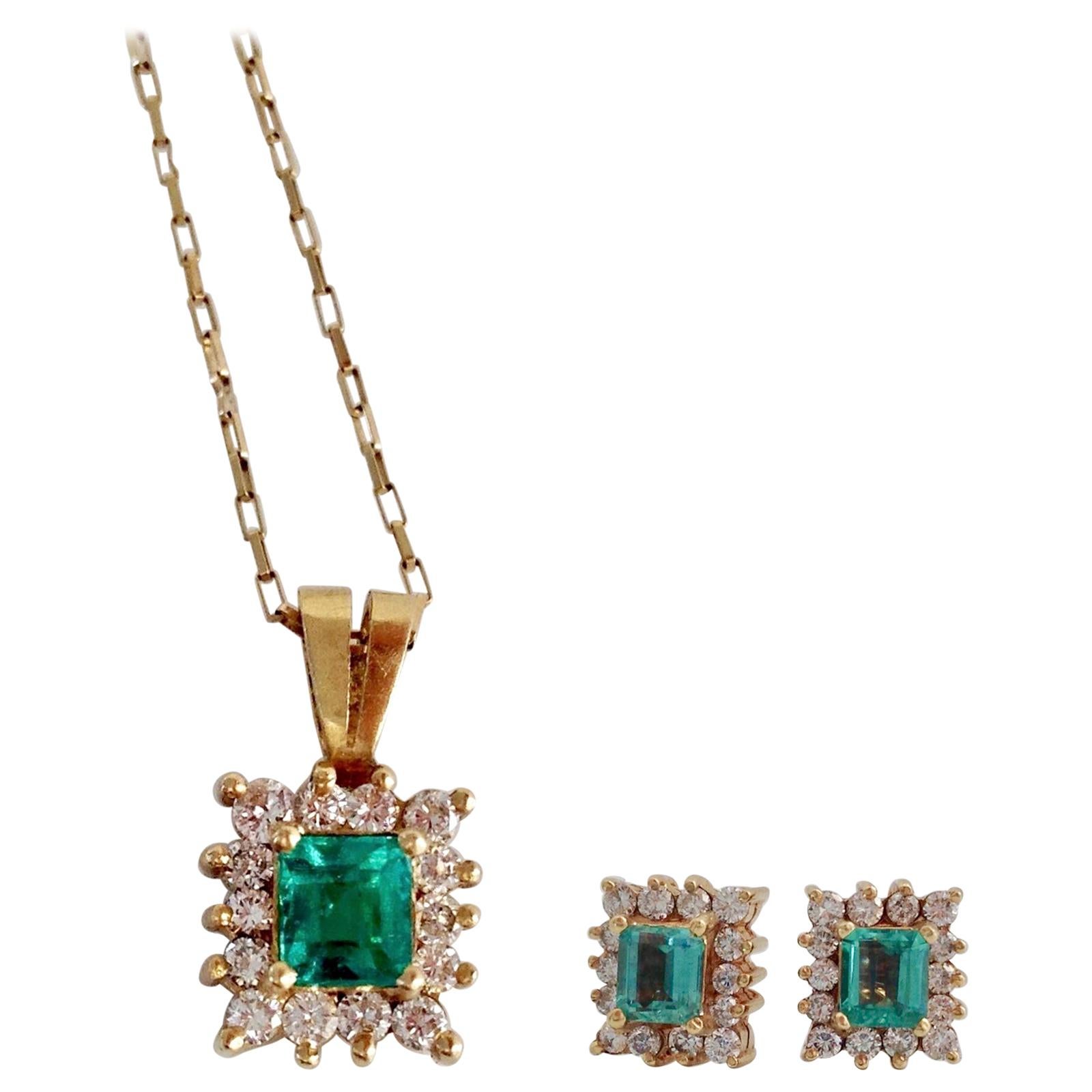 Colombian Emerald Diamond Necklace and Earrings Suite 18K For Sale