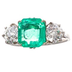Colombian Emerald Diamond Platinum Ring