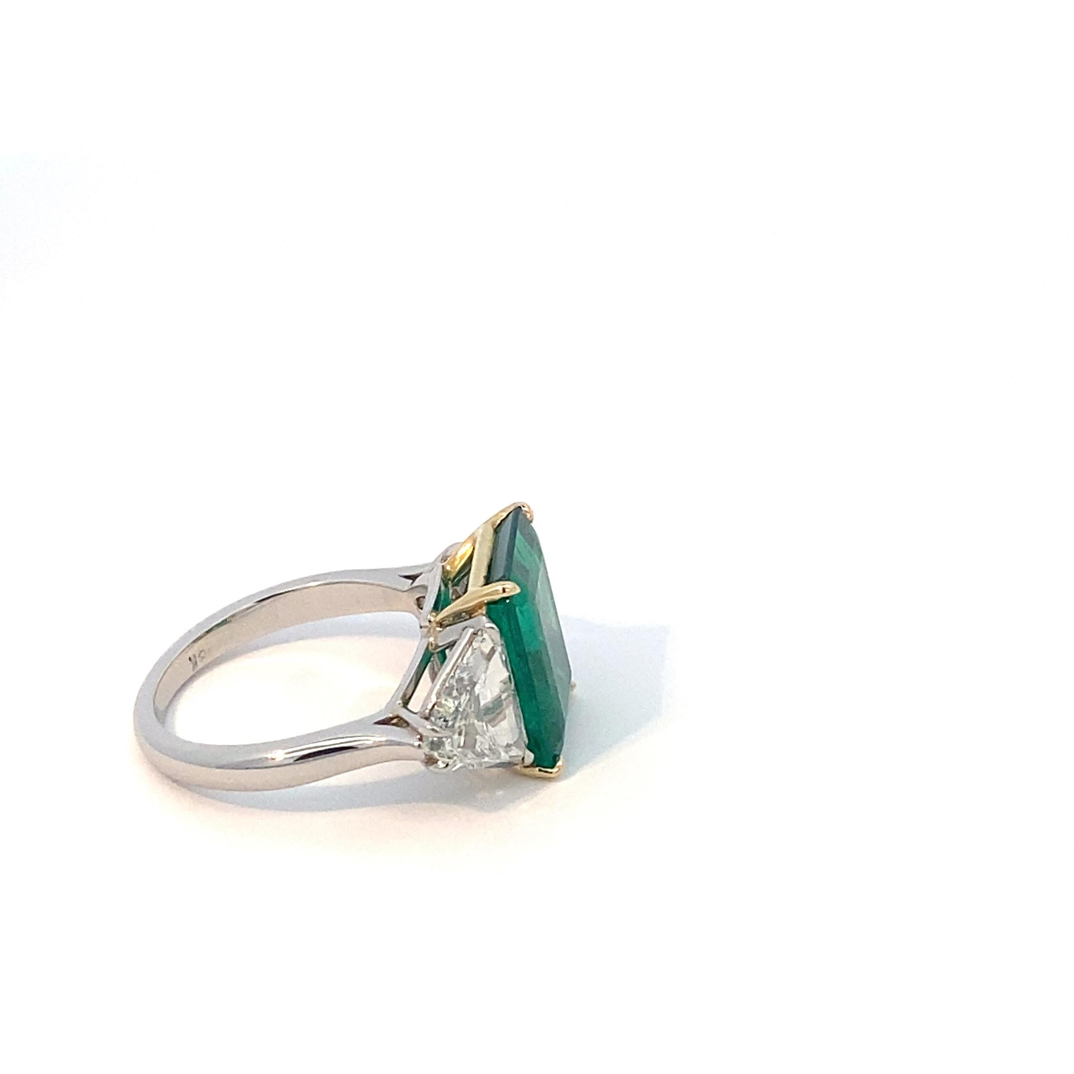 Women's or Men's Colombian Emerald & Diamond Platinum Ring, Gübelin Certified For Sale