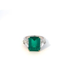Colombian Emerald & Diamond Platinum Ring, Gübelin Certified
