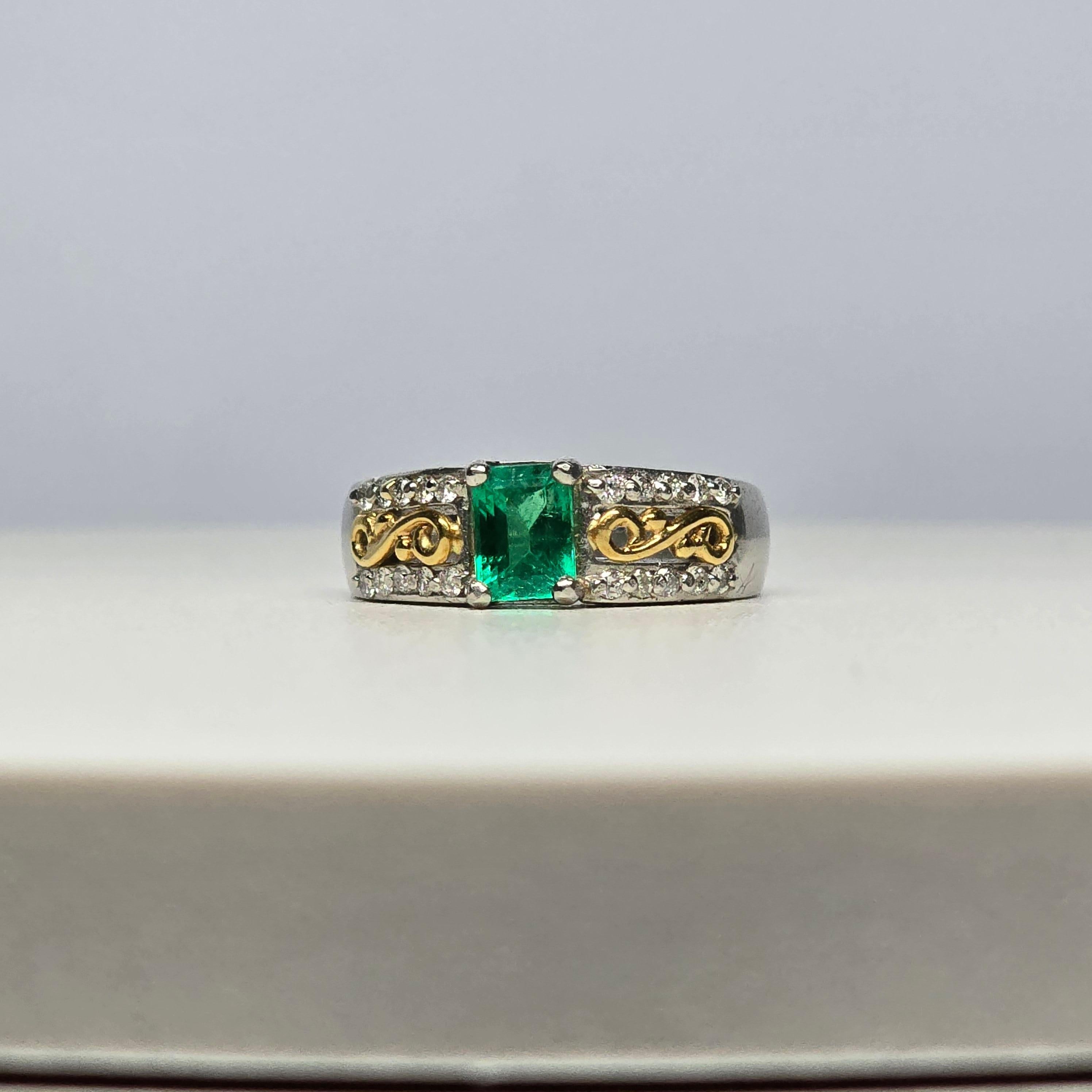 Kolumbianischer Smaragd-Diamant-Ring 18KT & PLATINUM für Damen oder Herren im Angebot