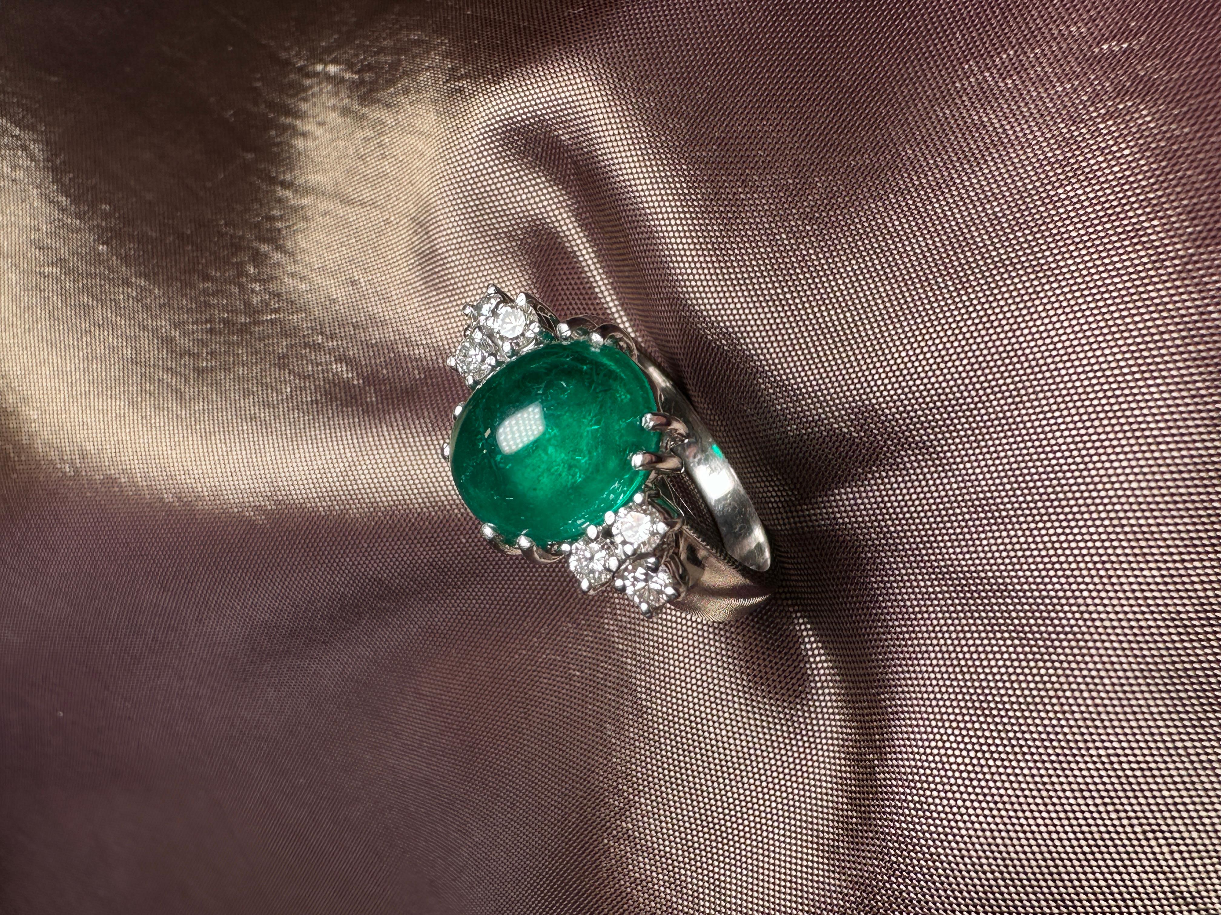 Colombian Emerald Diamond Ring, 1970s For Sale 2