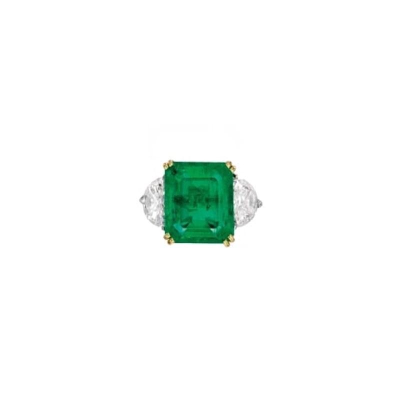 Colombian Emerald and Diamond Ring In New Condition In New York, NY