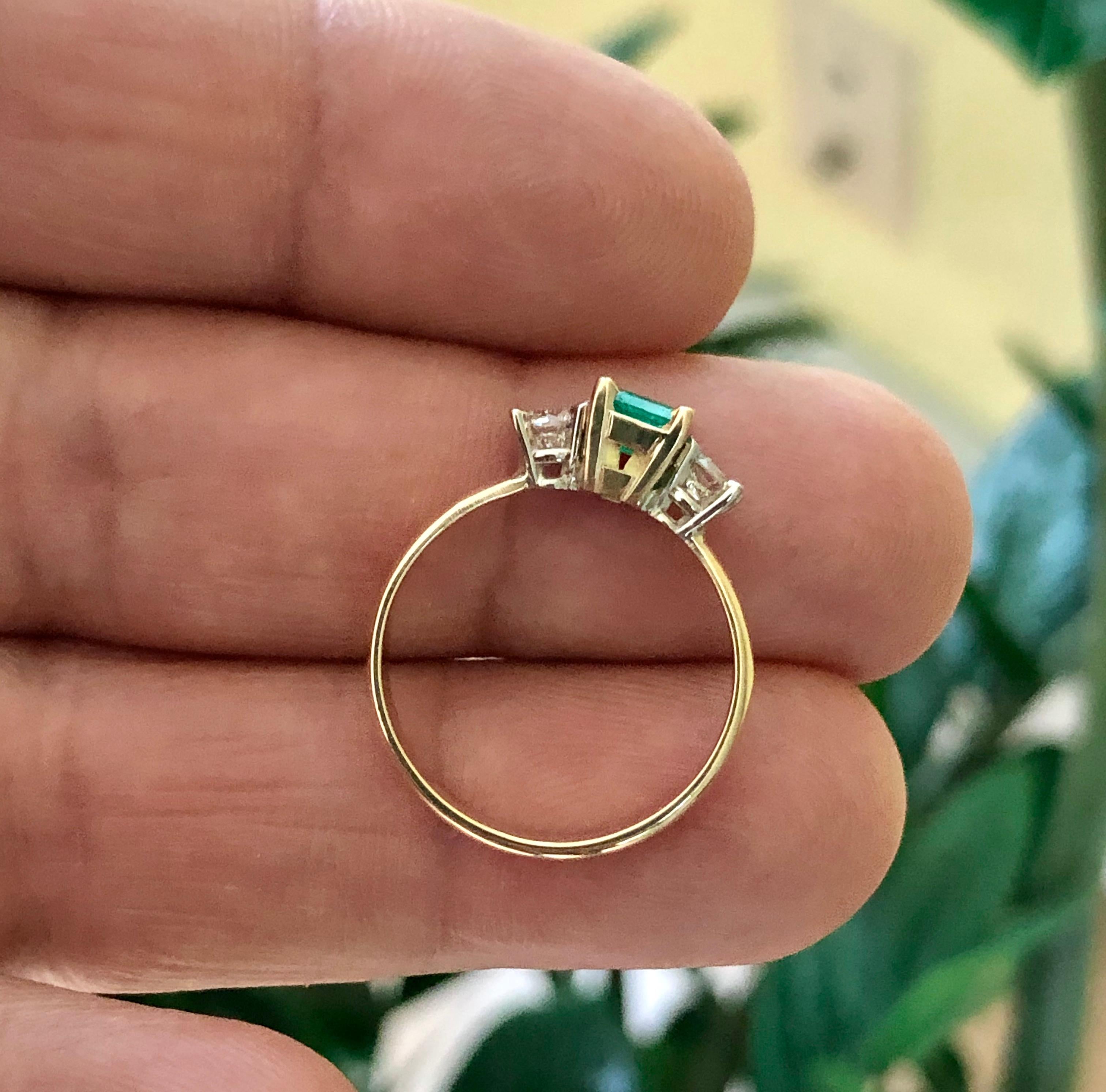Colombian Emerald Diamond Three-Stone Engagement Ring 18 Karat For Sale 6