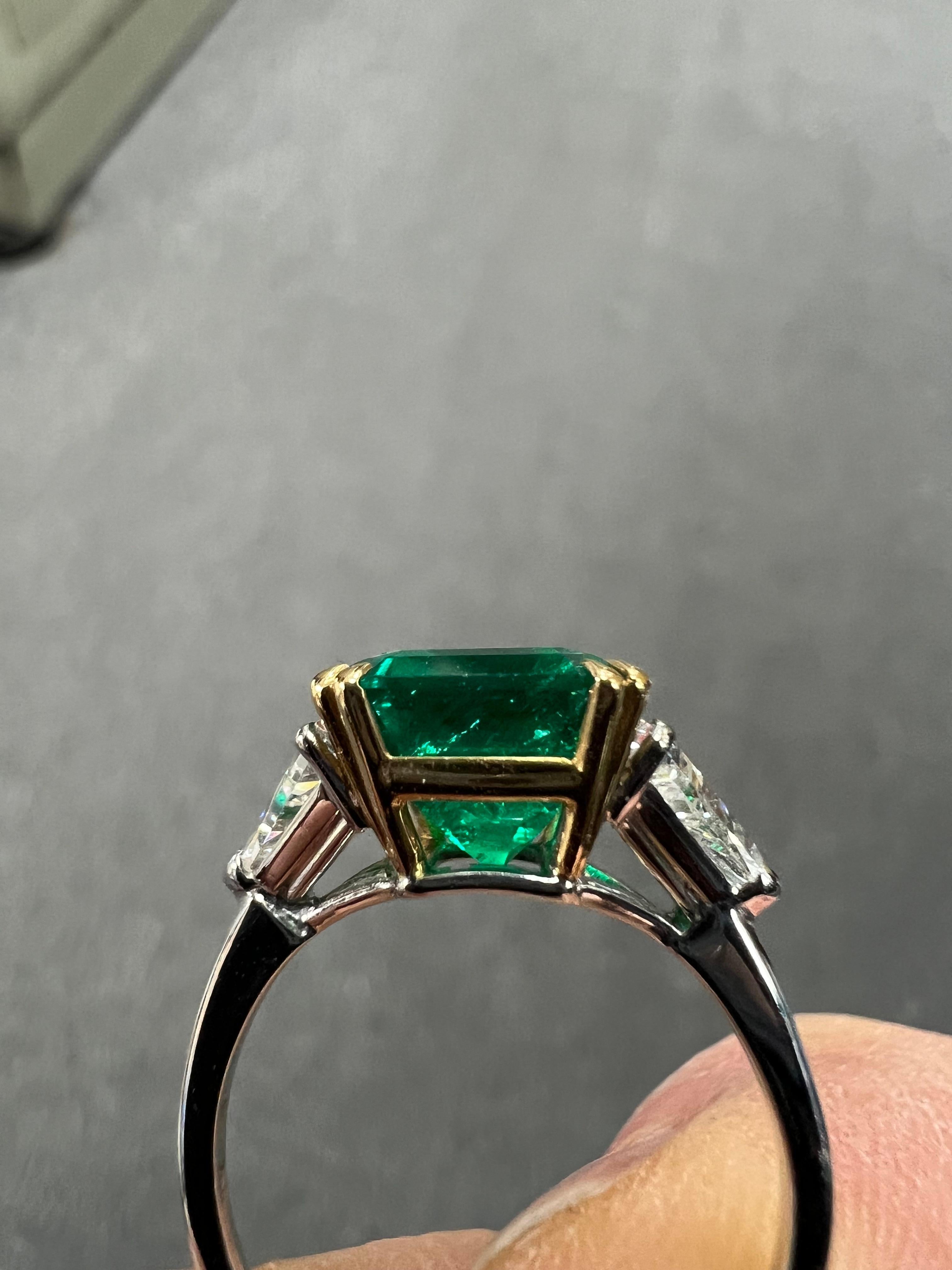 Kolumbianischer Smaragd-Diamant-Dreistein-Weißgoldring 3