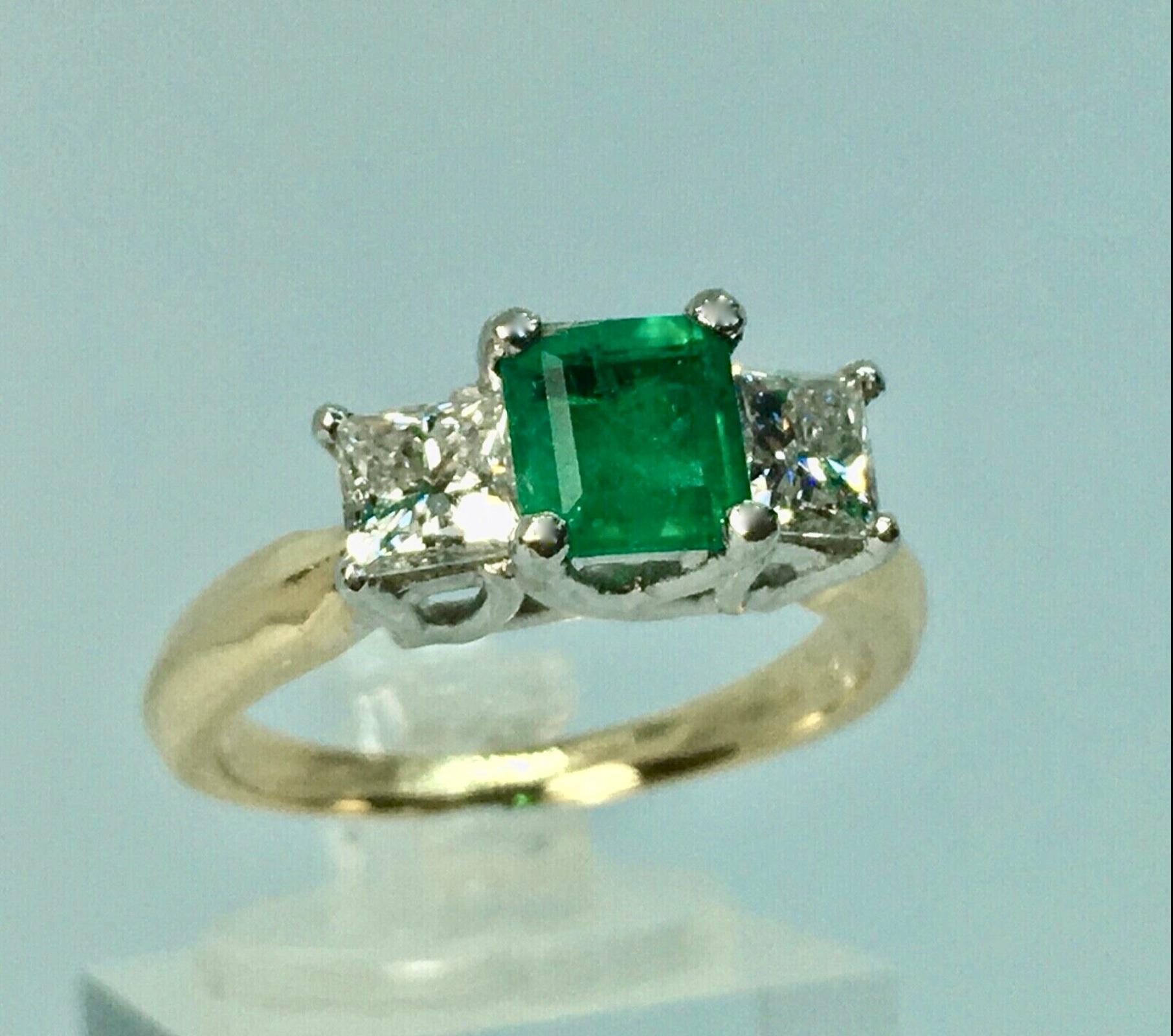 Colombian Emerald and Diamonds Platinum, 18 Karat Three-Stone Engagement Ring For Sale 3
