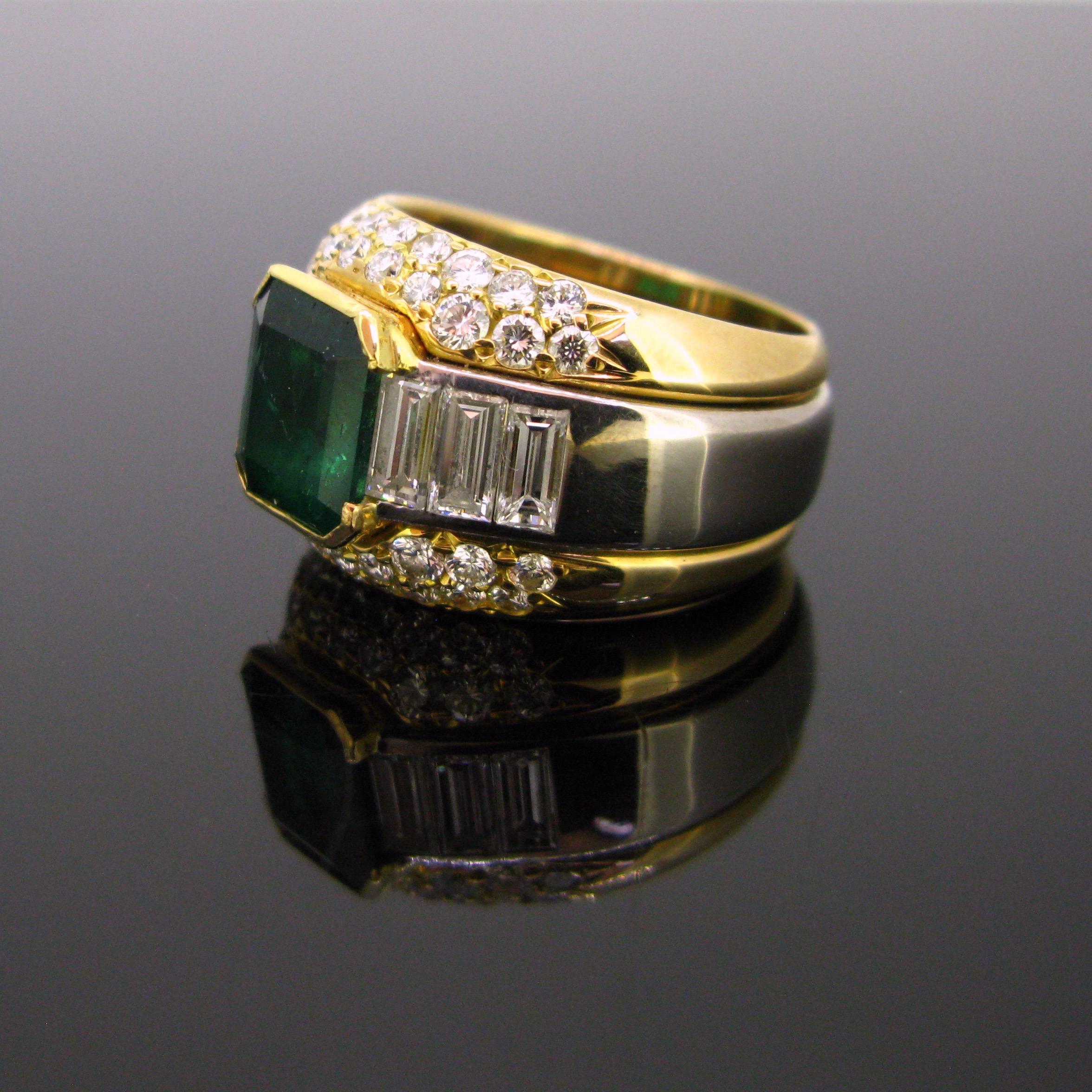 Colombian Emerald Diamonds Yellow and White gold Cocktail Band Dome Ring In Good Condition In London, GB