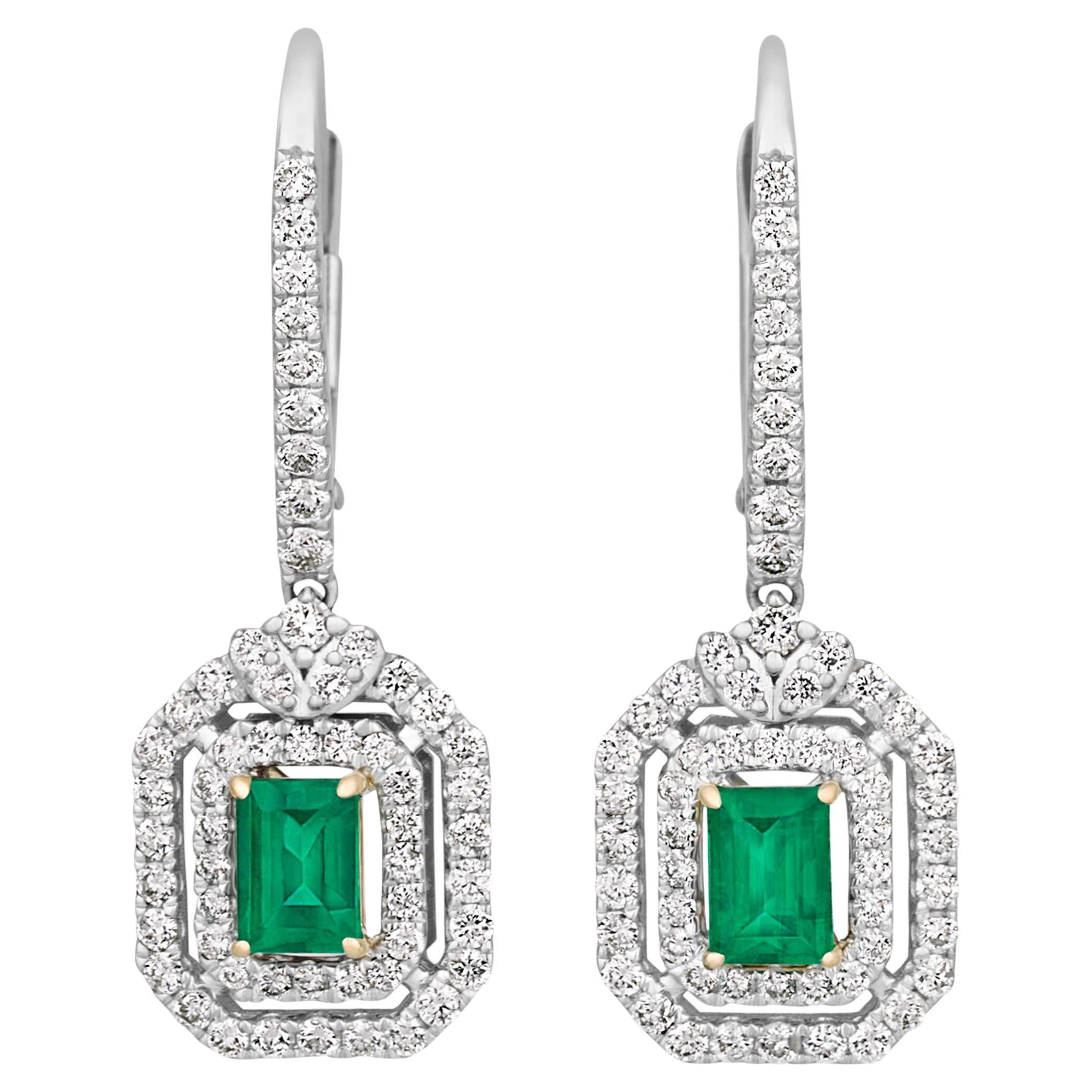 Colombian Emerald Earrings, 0.74 Carats For Sale