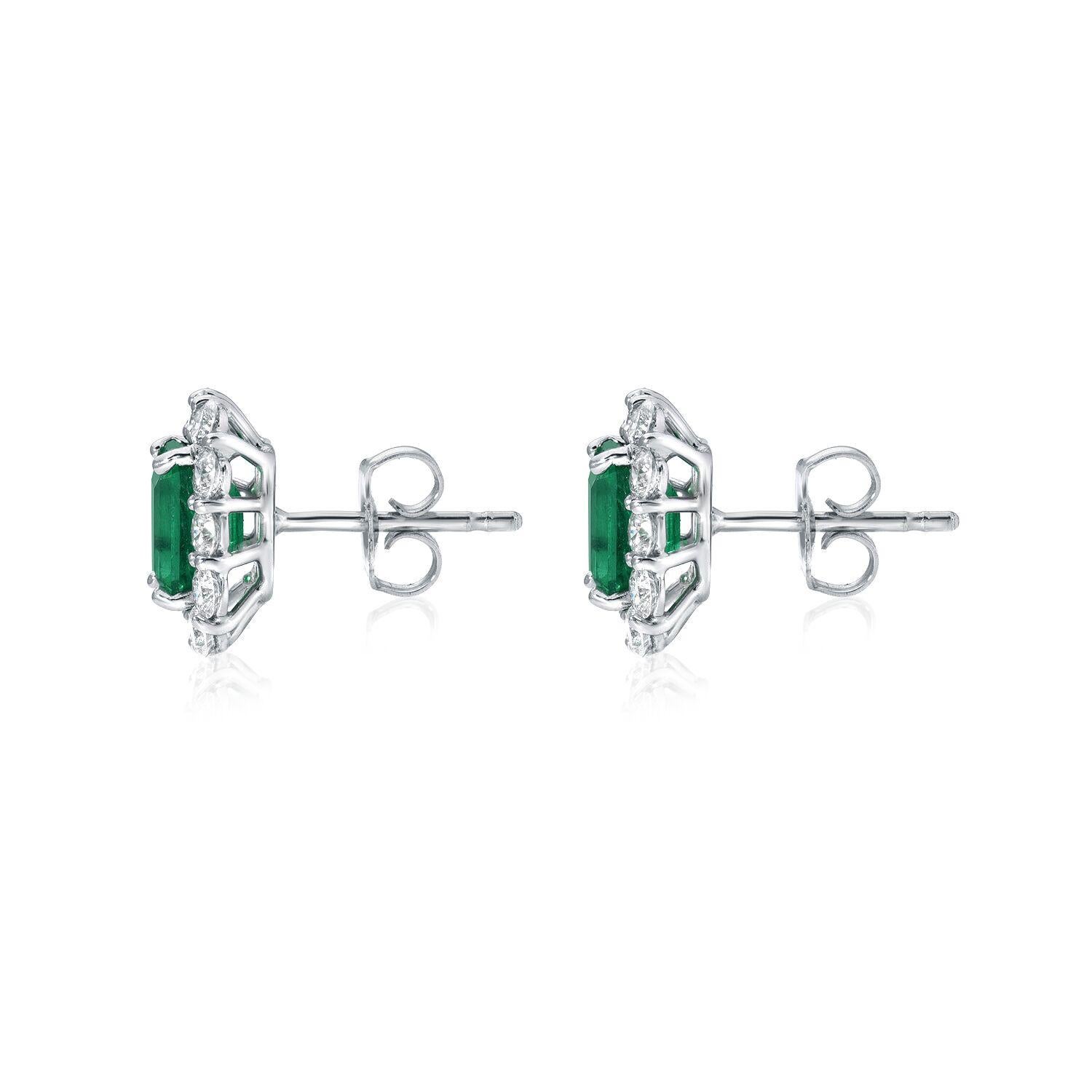 emerald earring studs