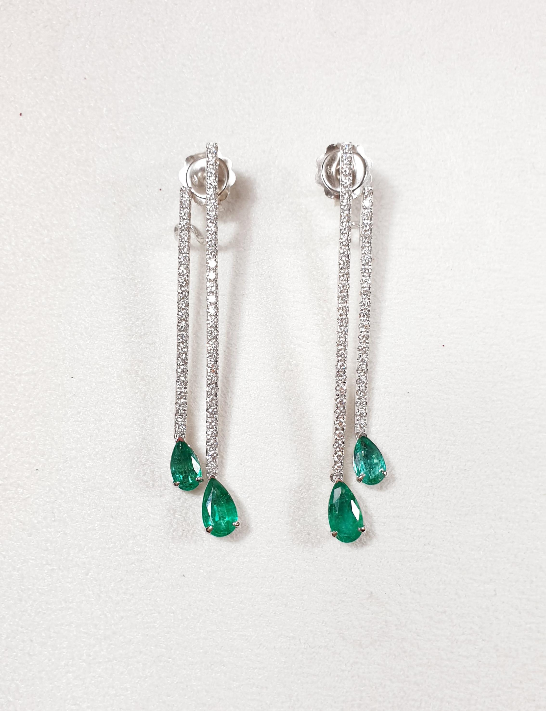 Colombian emerald 4 totaling 4.40ct ct earrings with diamonds and  white gold 
Irama Pradera is a Young designer from Spain that searches always for the best gems and combines classic with contemporary mounting and styles.
She creates many Jewels in