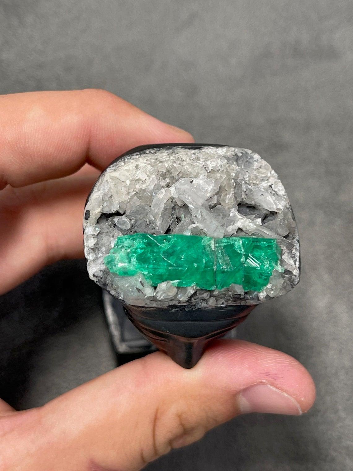 Colombian Emerald Egyptian Rough Crystal Sculpture For Sale 1
