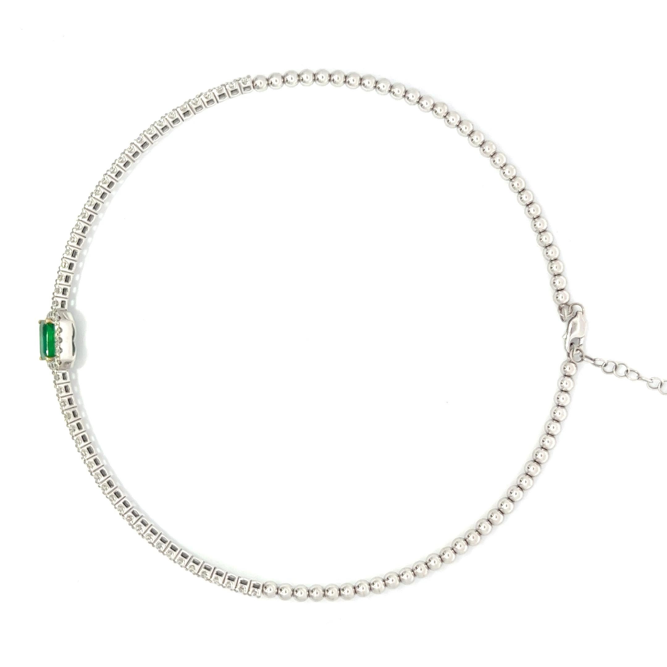 Women's Colombian Emerald, Emerald Cut 18KW Gold Choker Necklace For Sale