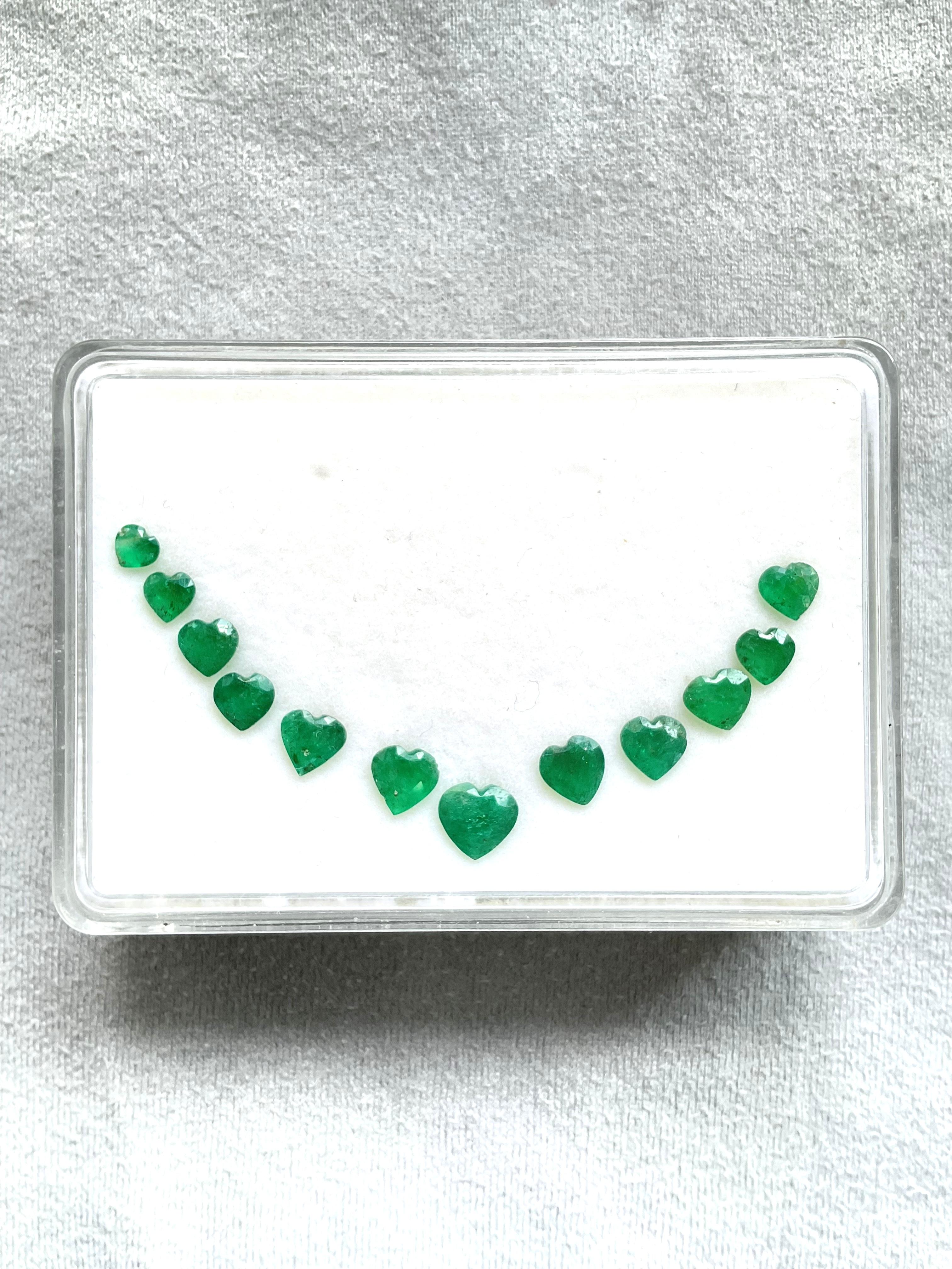 Art Deco Colombian Emerald Heart Layout 7.65 Carats Cutstone For Jewellery Natural Gems For Sale