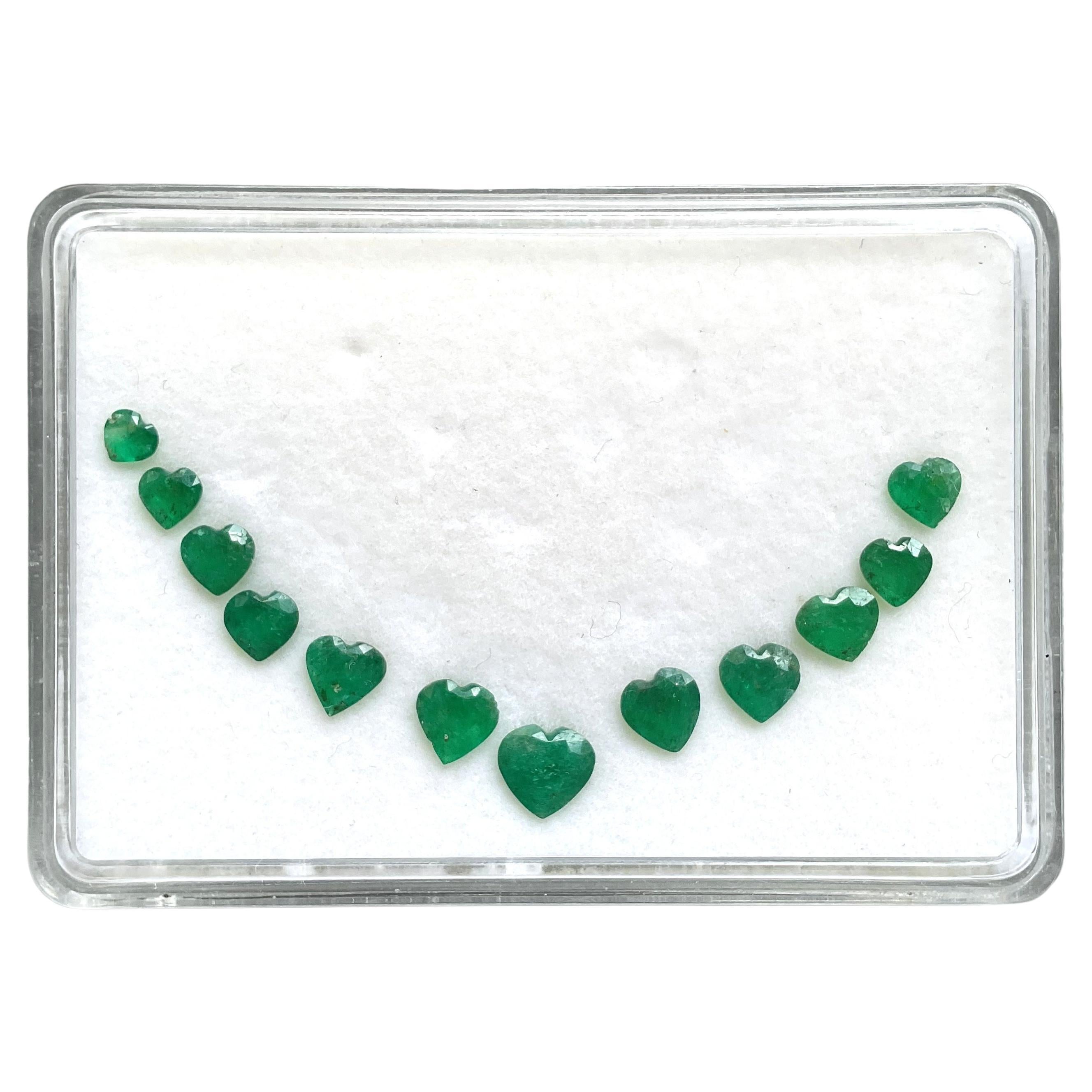 Colombian Emerald Heart Layout 7.65 Carats Cutstone For Jewellery Natural Gems For Sale