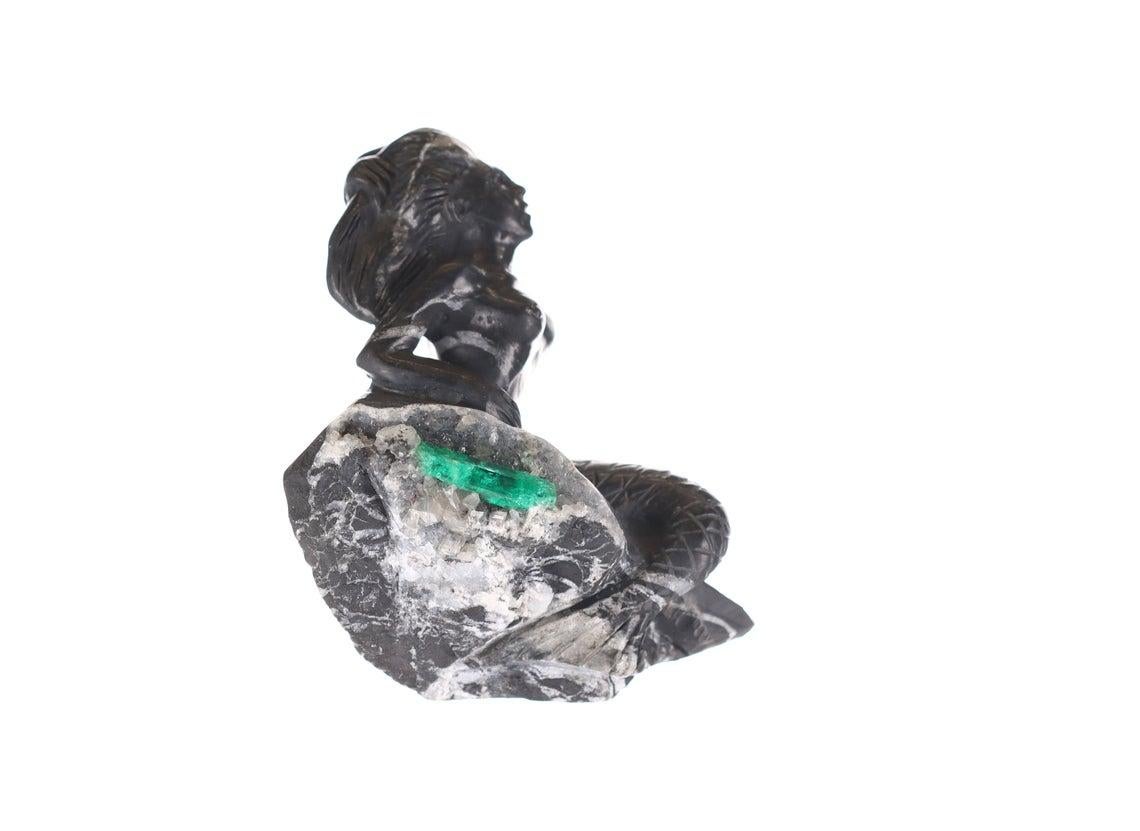 Sculpture de sirène colombienne en cristal brut émeraude Neuf - En vente à Jupiter, FL