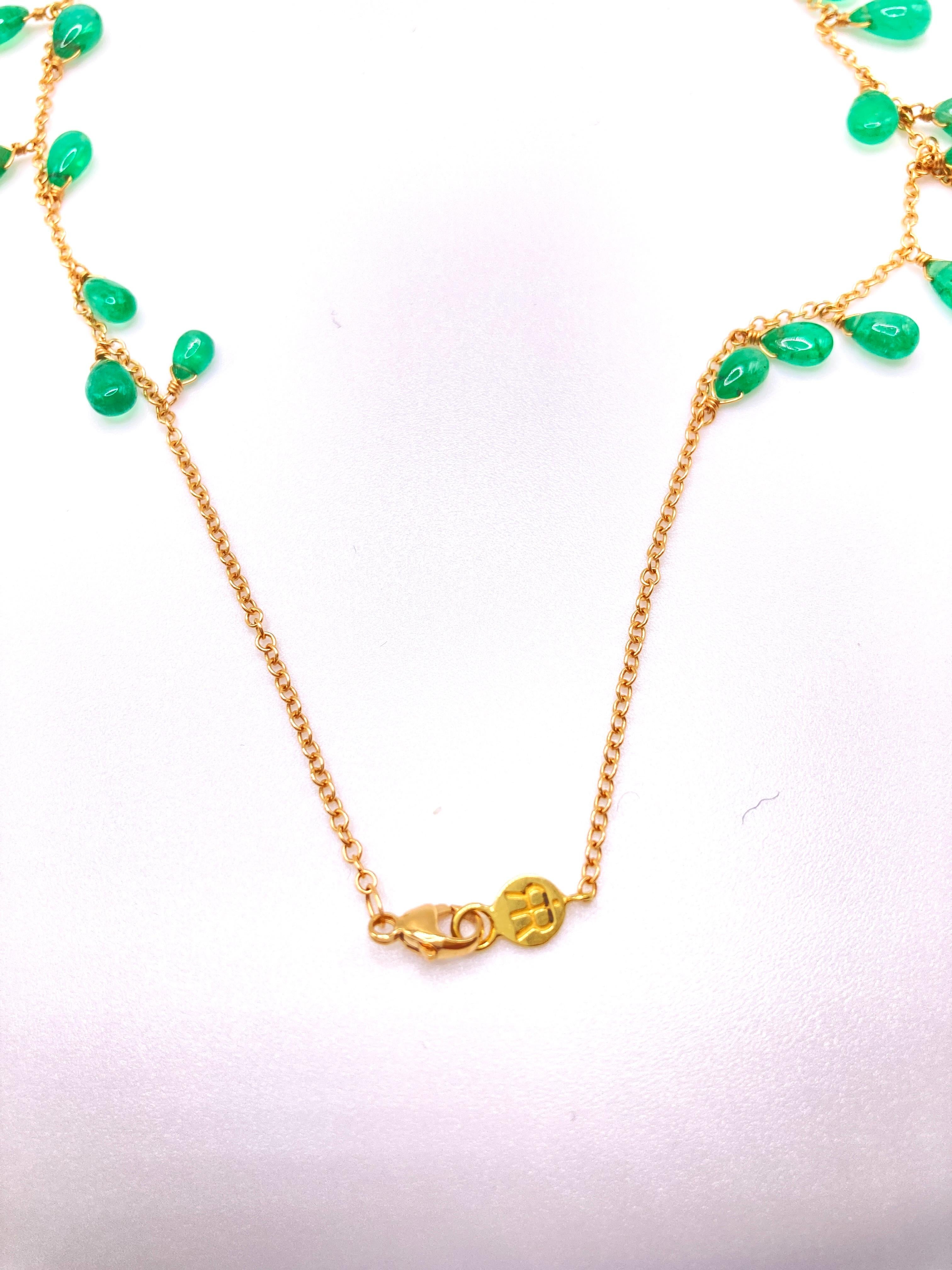 Women's Colombian Emerald Necklace For Sale