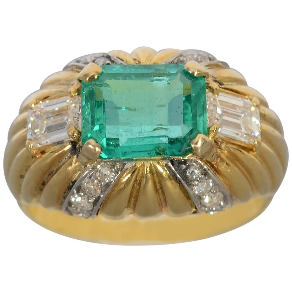 Colombian Emerald No Heat GIA Ring with Diamonds For Sale