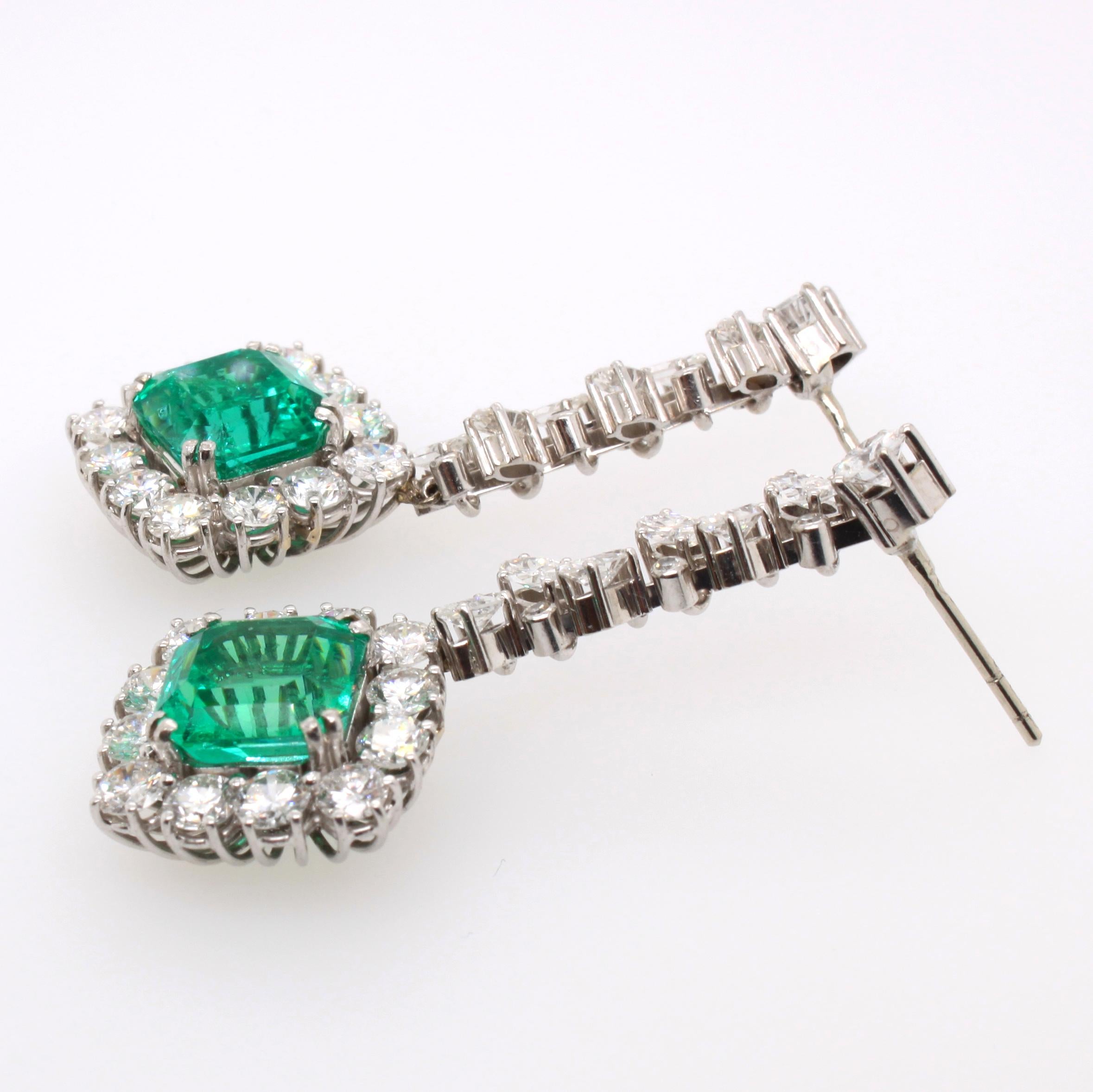 Colombian Emerald 'No/Minor Oil' and Diamond Earring In Excellent Condition In Idar-Oberstein, DE