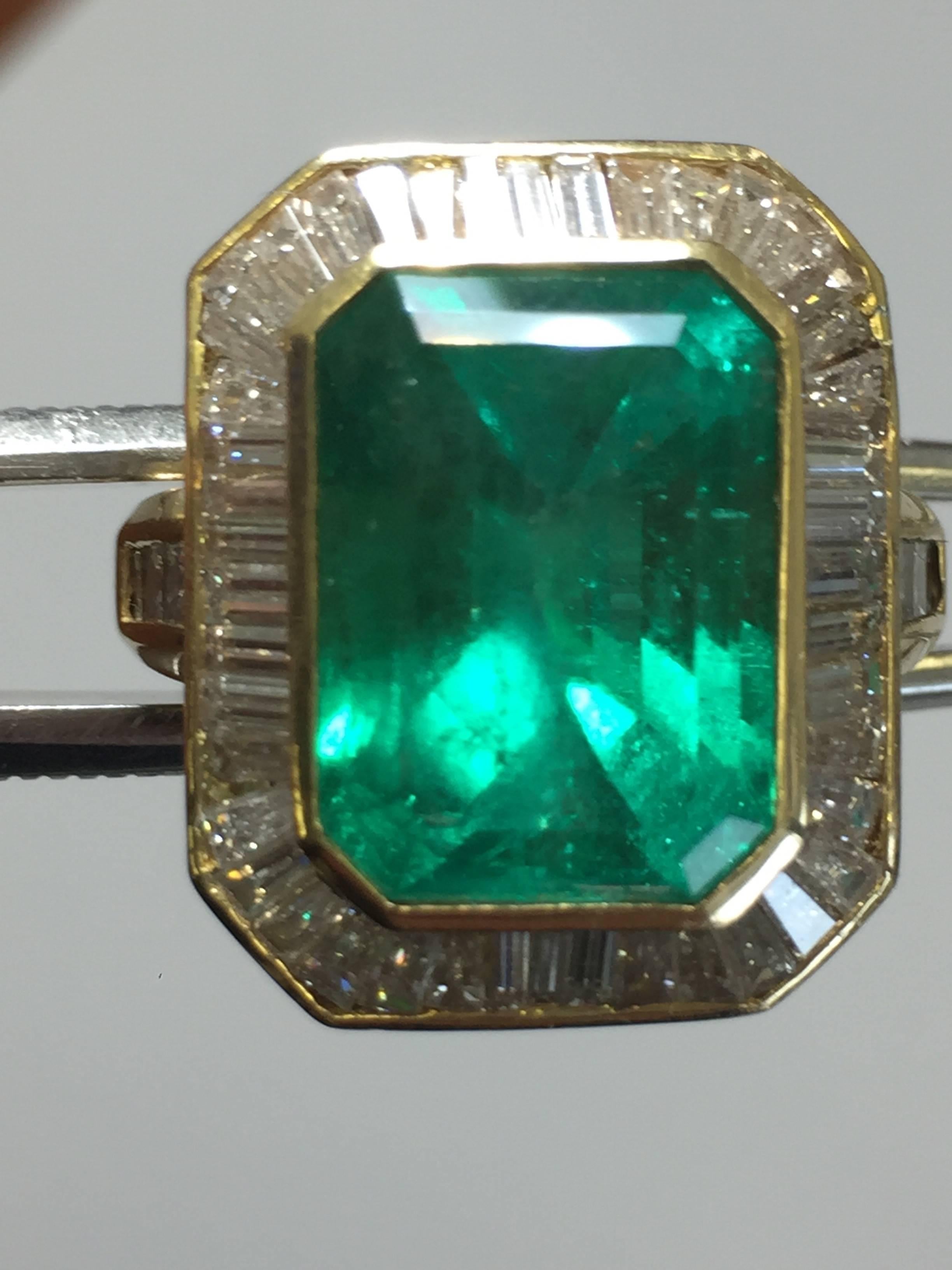 Baguette Cut Colombian Emerald Octagon and Diamond Cocktail Ring in 18 Karat Yellow Gold