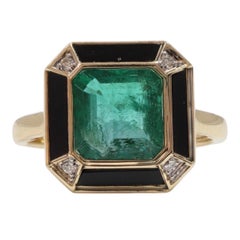 Colombian Emerald, Onyx and Diamonds in 14ct Yellow Gold , cocktail ring