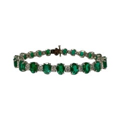 Colombian Emerald Oval Bracelet 14.76 CT Colombian Emerald Oval Bracelet 14.76 CT
