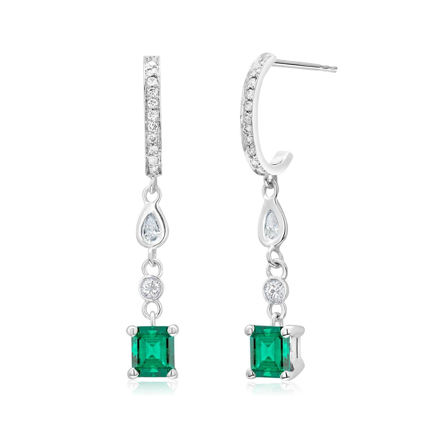 Women's or Men's Colombian Emerald, Pear Shaped Diamond Gold Diamond Hoop Earrings