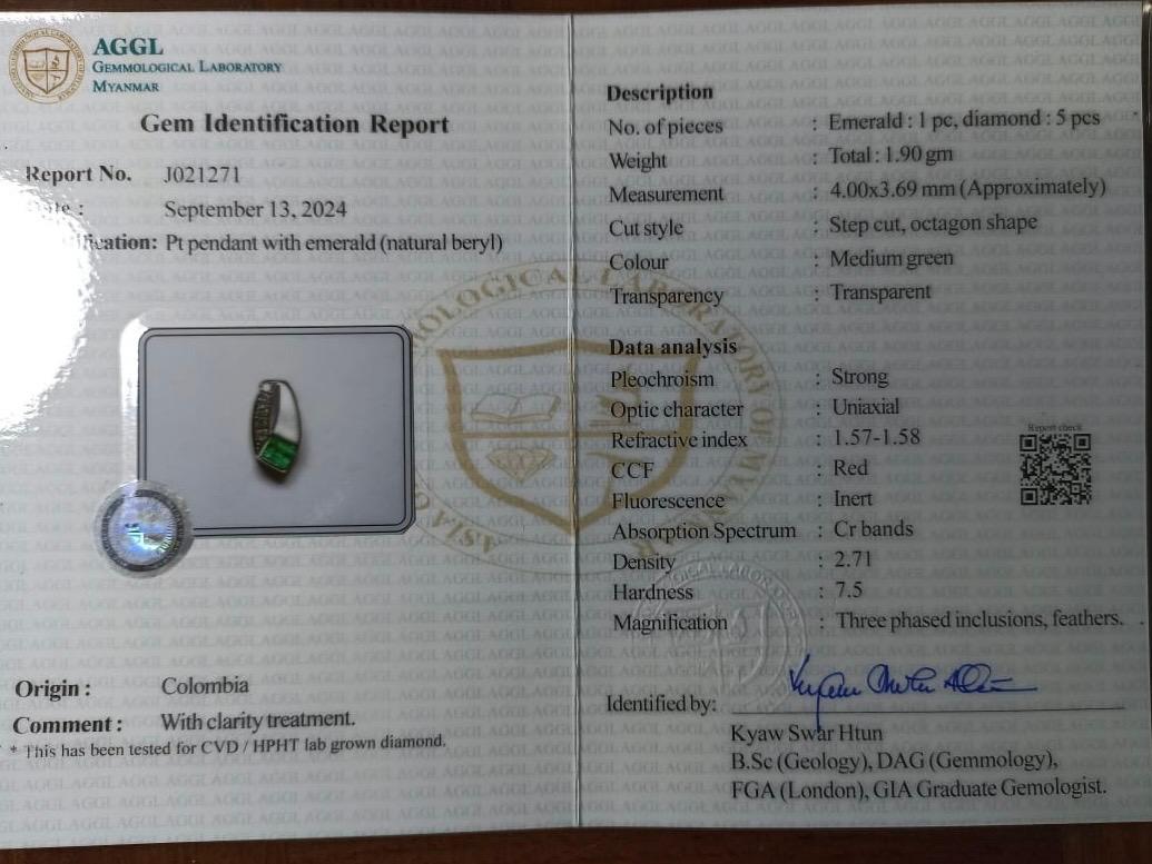 Art Déco Ciondolo con smeraldo colombiano in platino in vendita