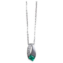 Colombian Emerald Pendant in Platinum, VVS, Art Deco, 0.28Ct