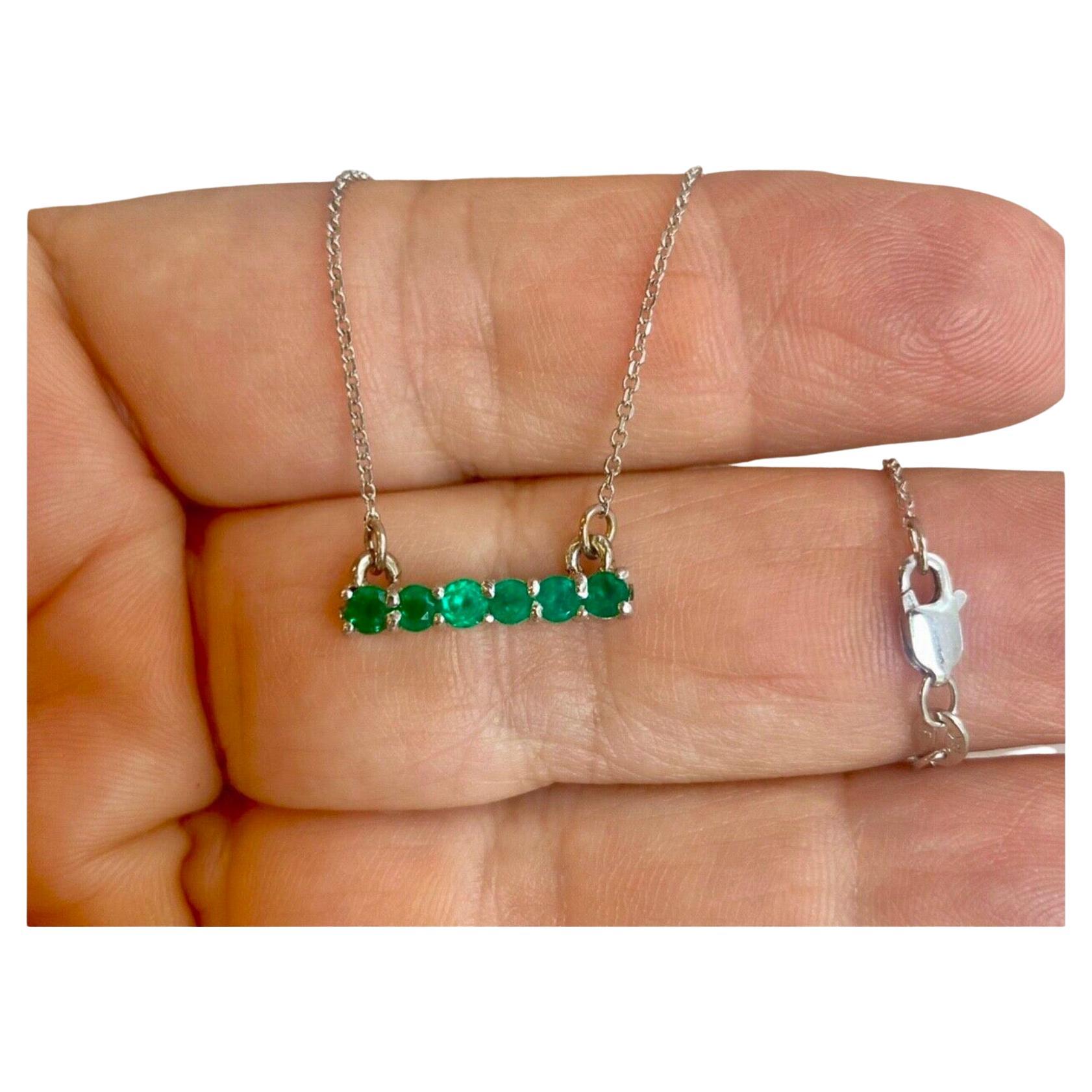 1.00 Carat Colombian Emerald Bar Necklace in 18K White Gold For Sale