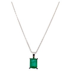 Colombian emerald pendant necklace 18k white gold