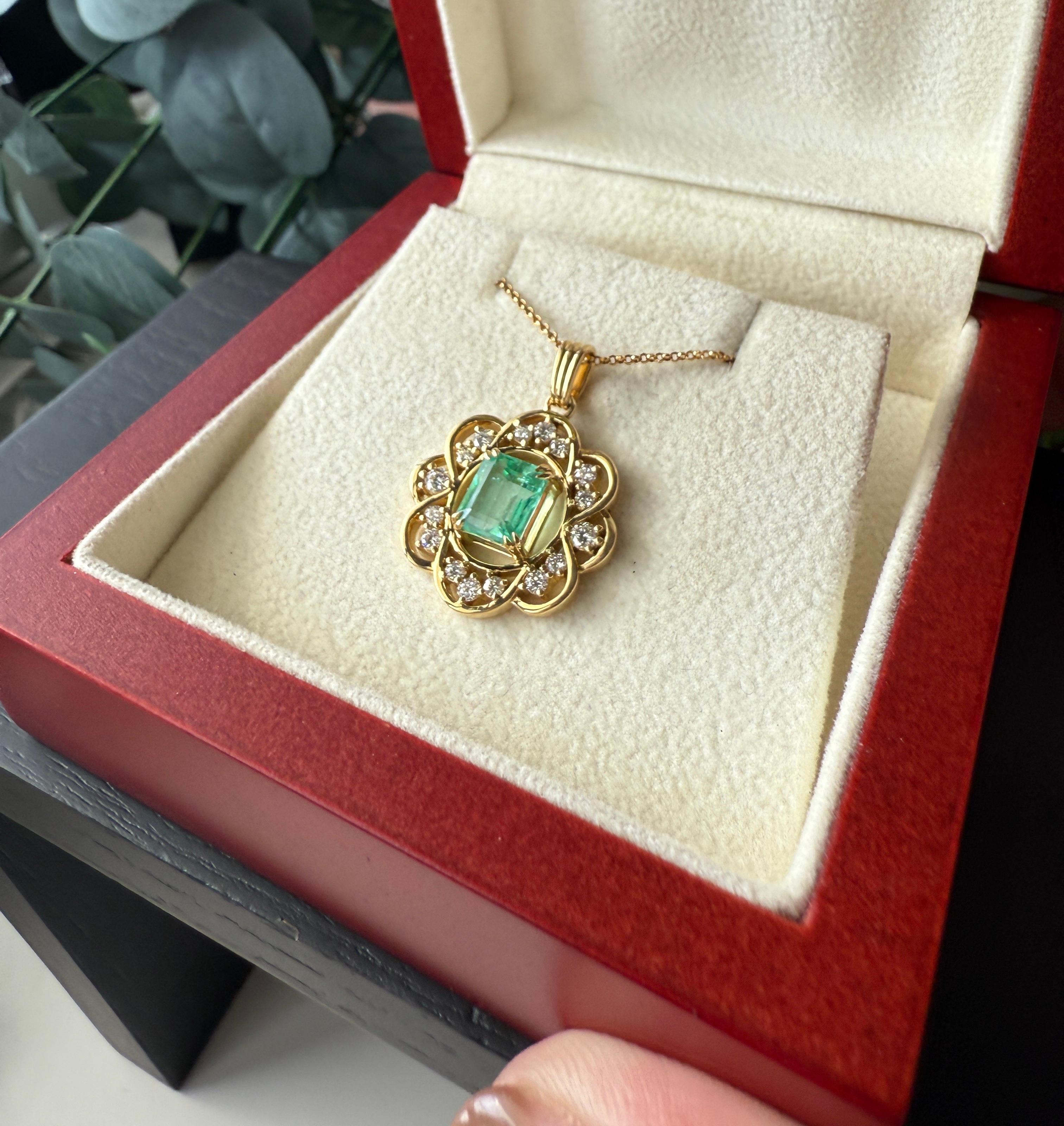 Emerald Cut Colombian Emerald Pendant with Diamonds in 18K Yellow Gold  Unique Vintage Look For Sale
