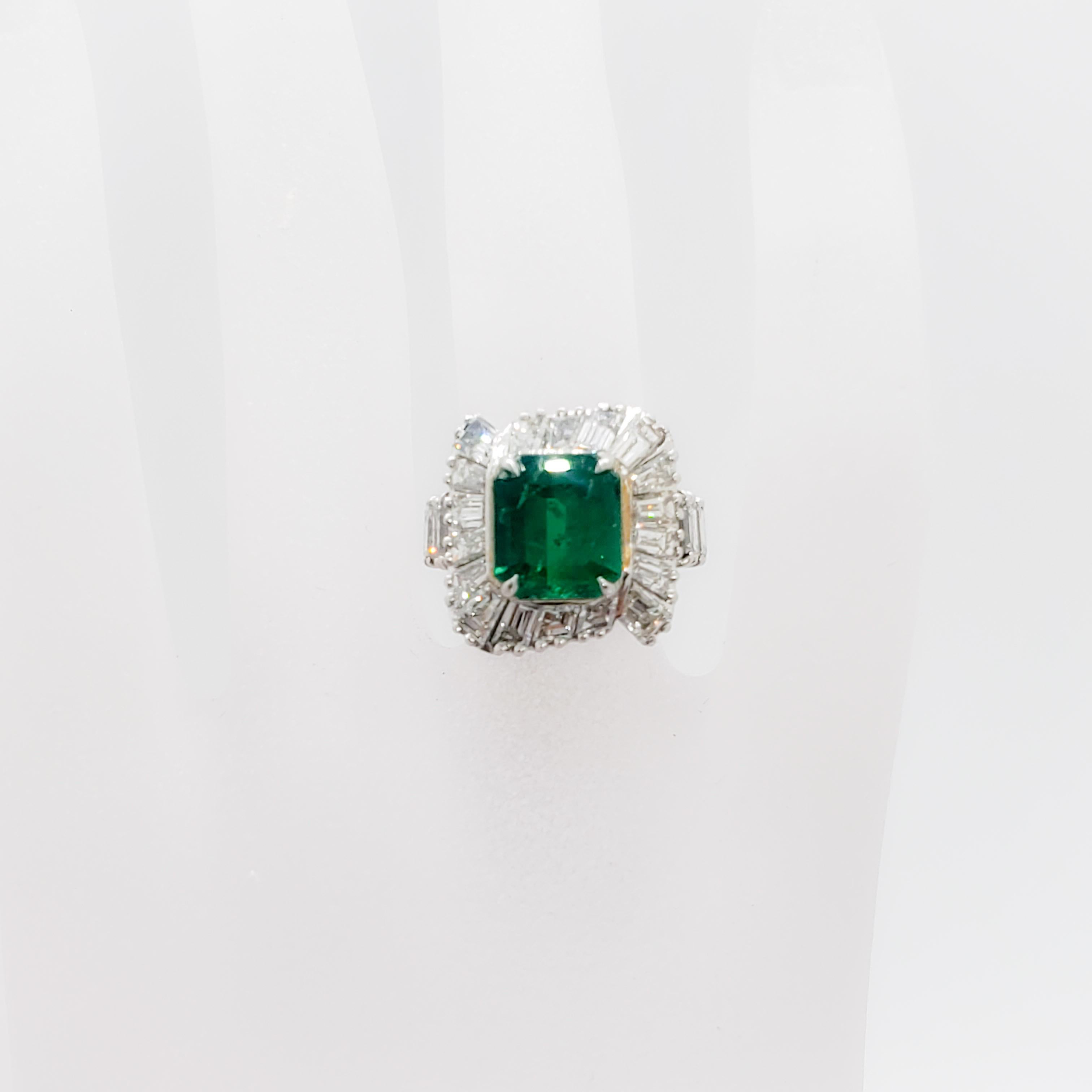 AGL Colombian Emerald Rectangular Emerald Cut and White Diamond Cocktail Ring In New Condition For Sale In Los Angeles, CA