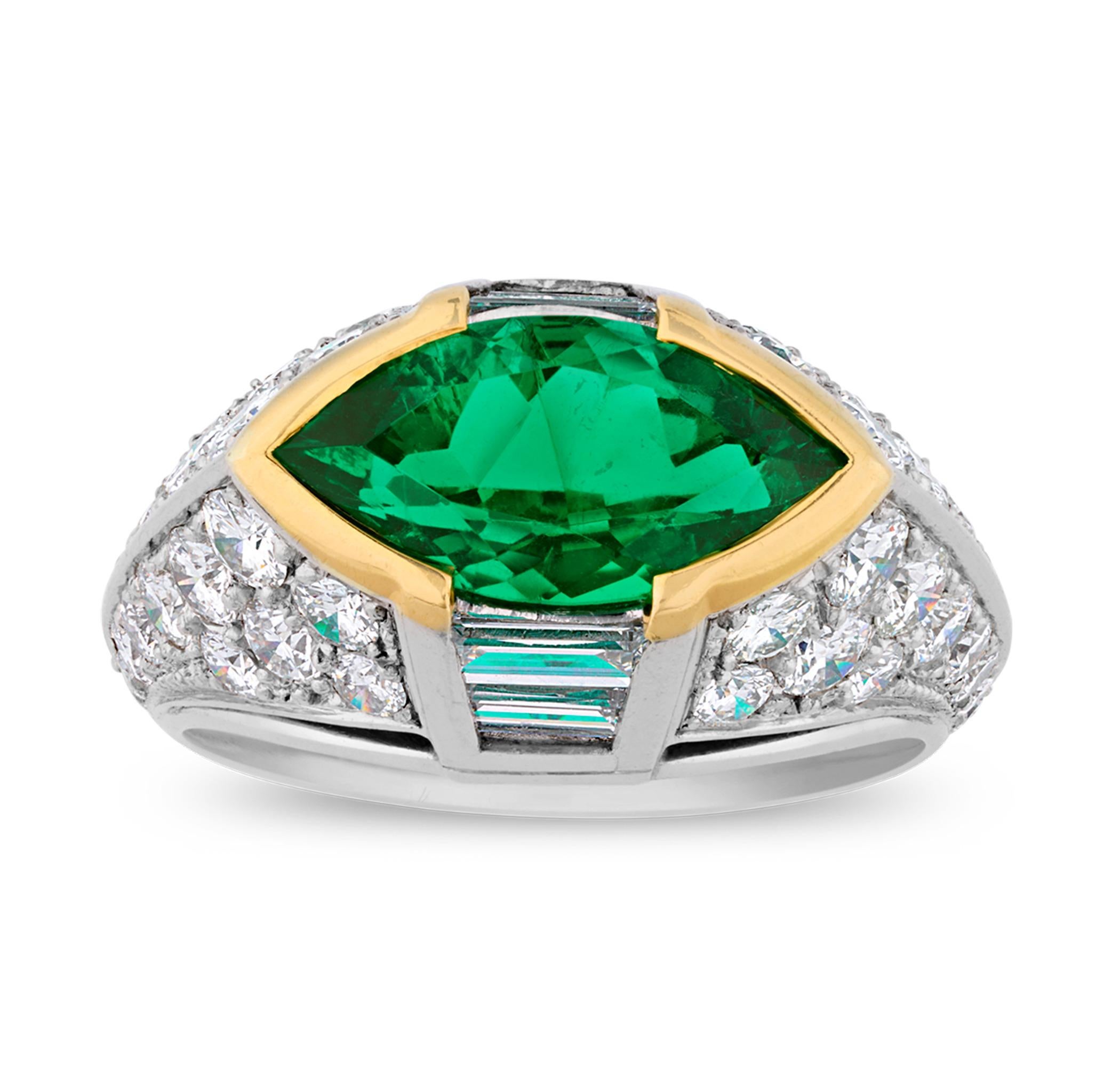 Anillo de Esmeralda Colombiana, 2.50 quilates Corte marquesa en venta