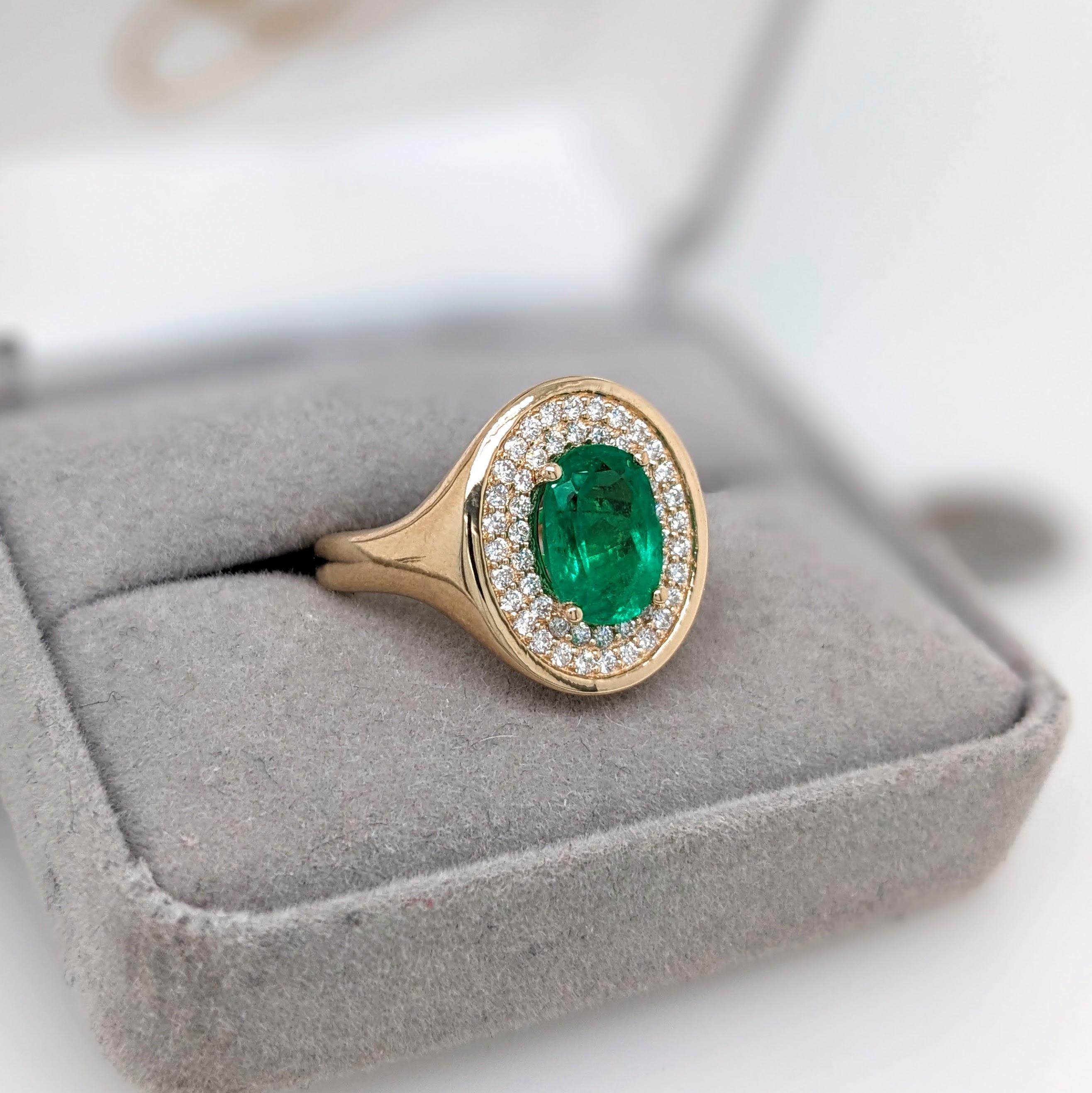 Women's Colombian Emerald Ring w Earth Mined Diamonds in Solid 14K Gold Oval 9x6.5mm For Sale