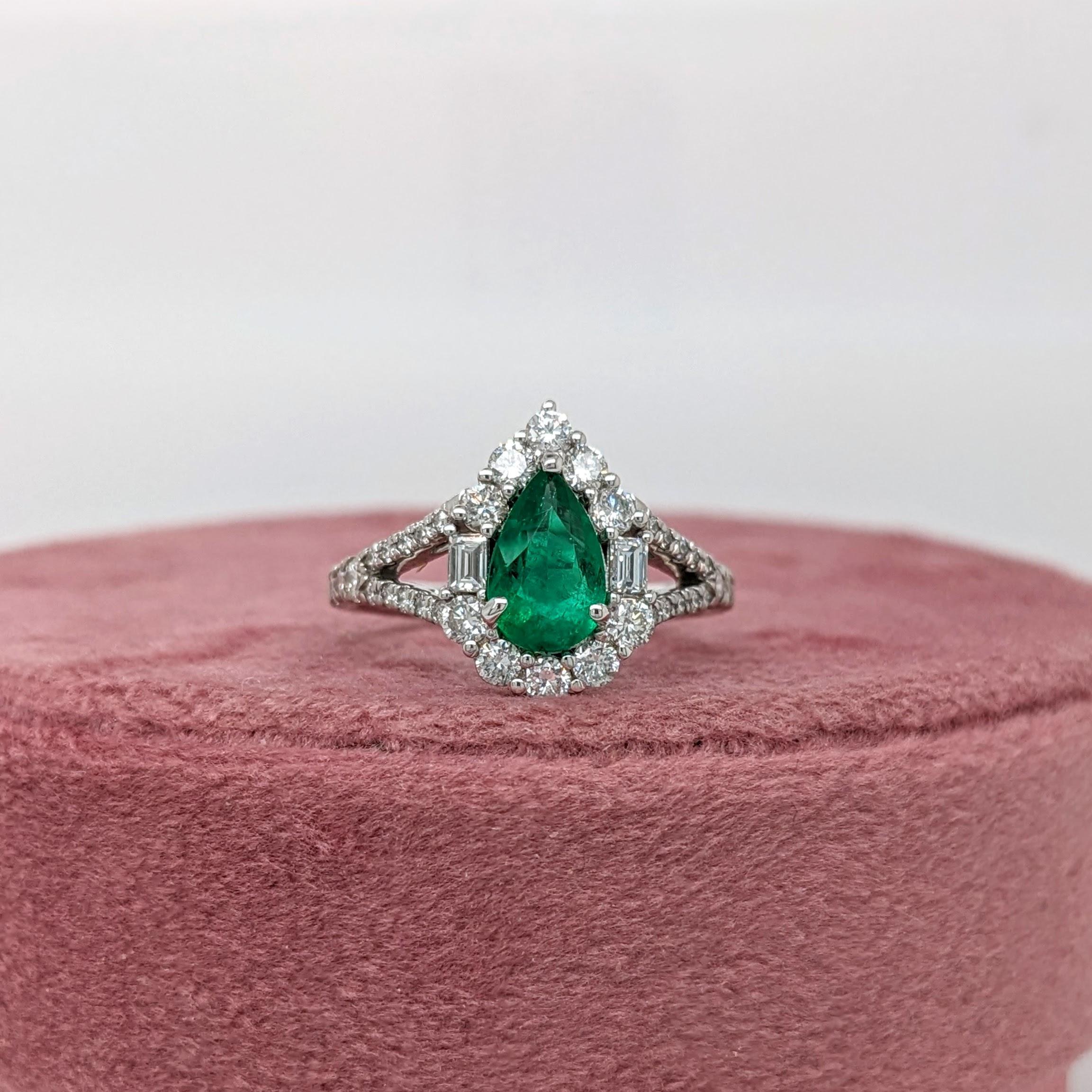GIA Certified Colombian Emerald Ring w Earth Mined Diamonds in Solid 14K Gold For Sale 1