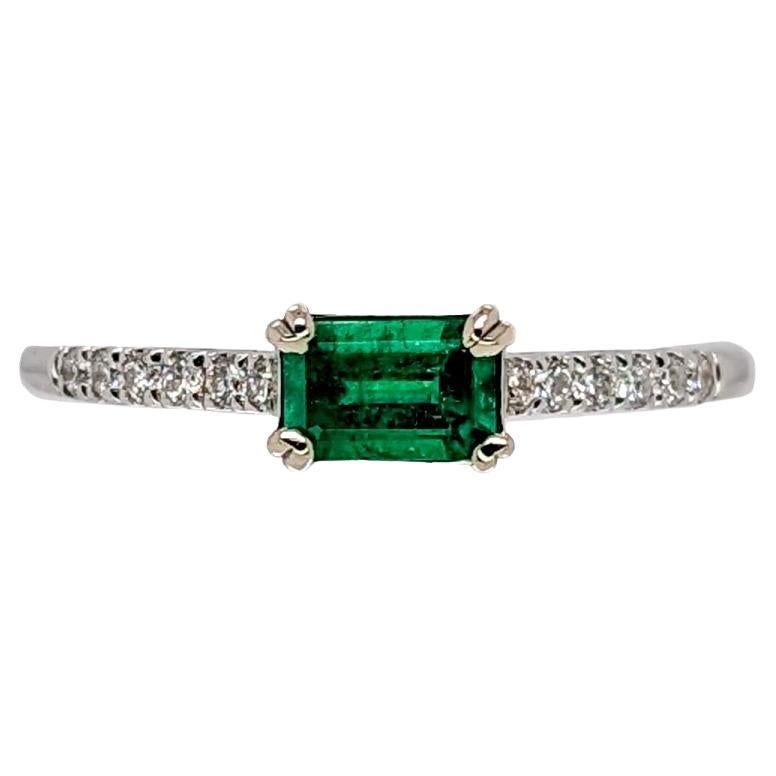 Colombian Emerald Ring w Natural Diamond Pave Shank in Solid 14K White Gold For Sale