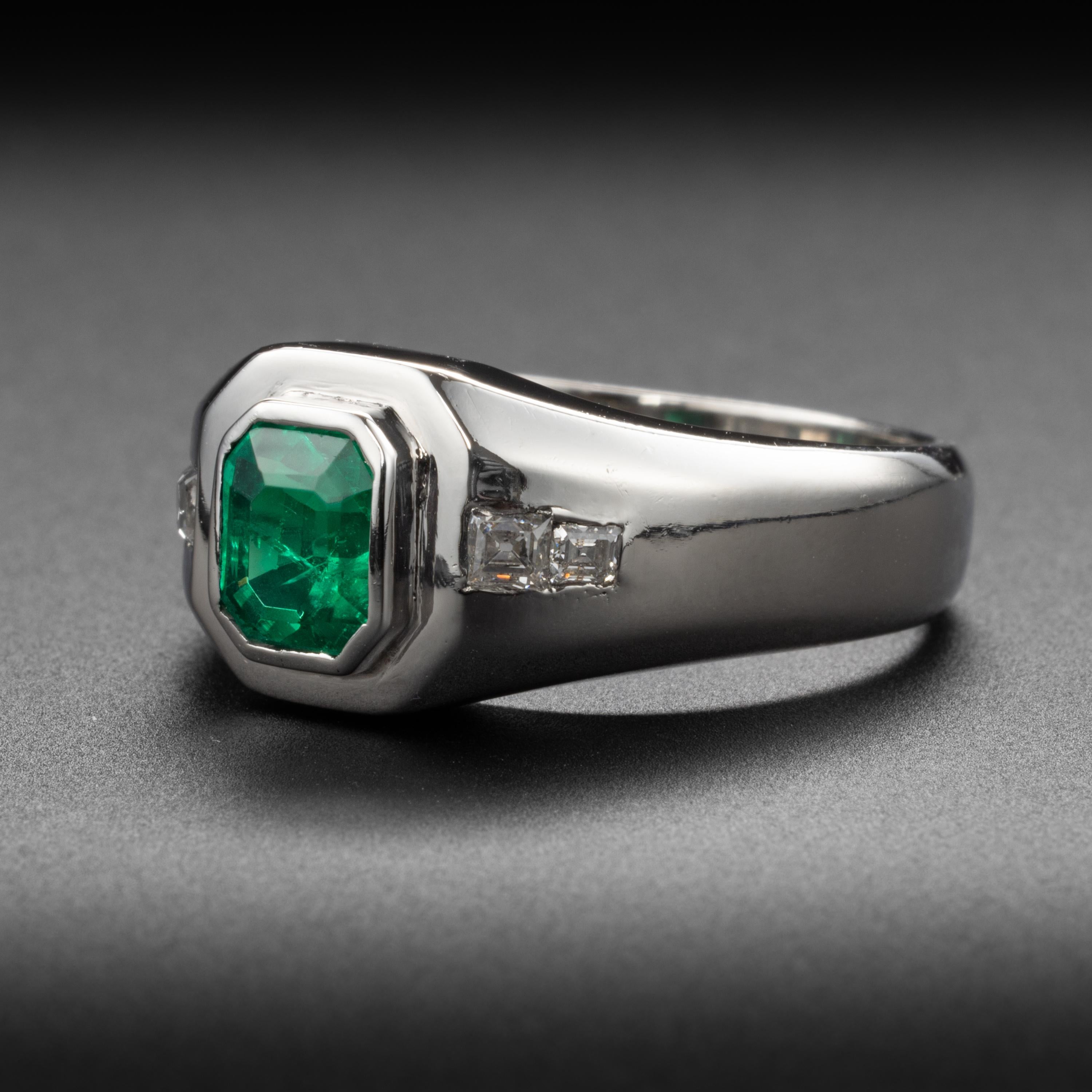 Contemporary Emerald Ring with Diamonds in Platinum Certified Colombian 
