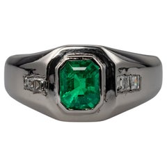 Vintage Emerald Ring with Diamonds in Platinum Certified Colombian 