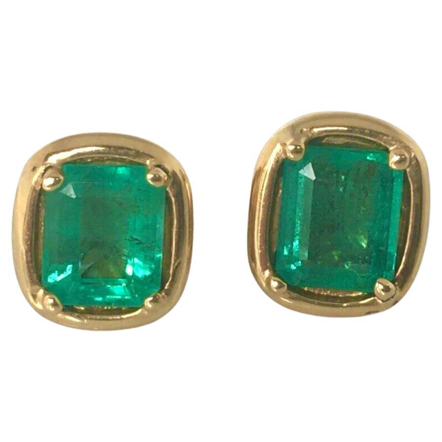 Emeralds Maravellous 3.60 Carat Colombian Emerald Stud Earrings 18K Yellow Gold