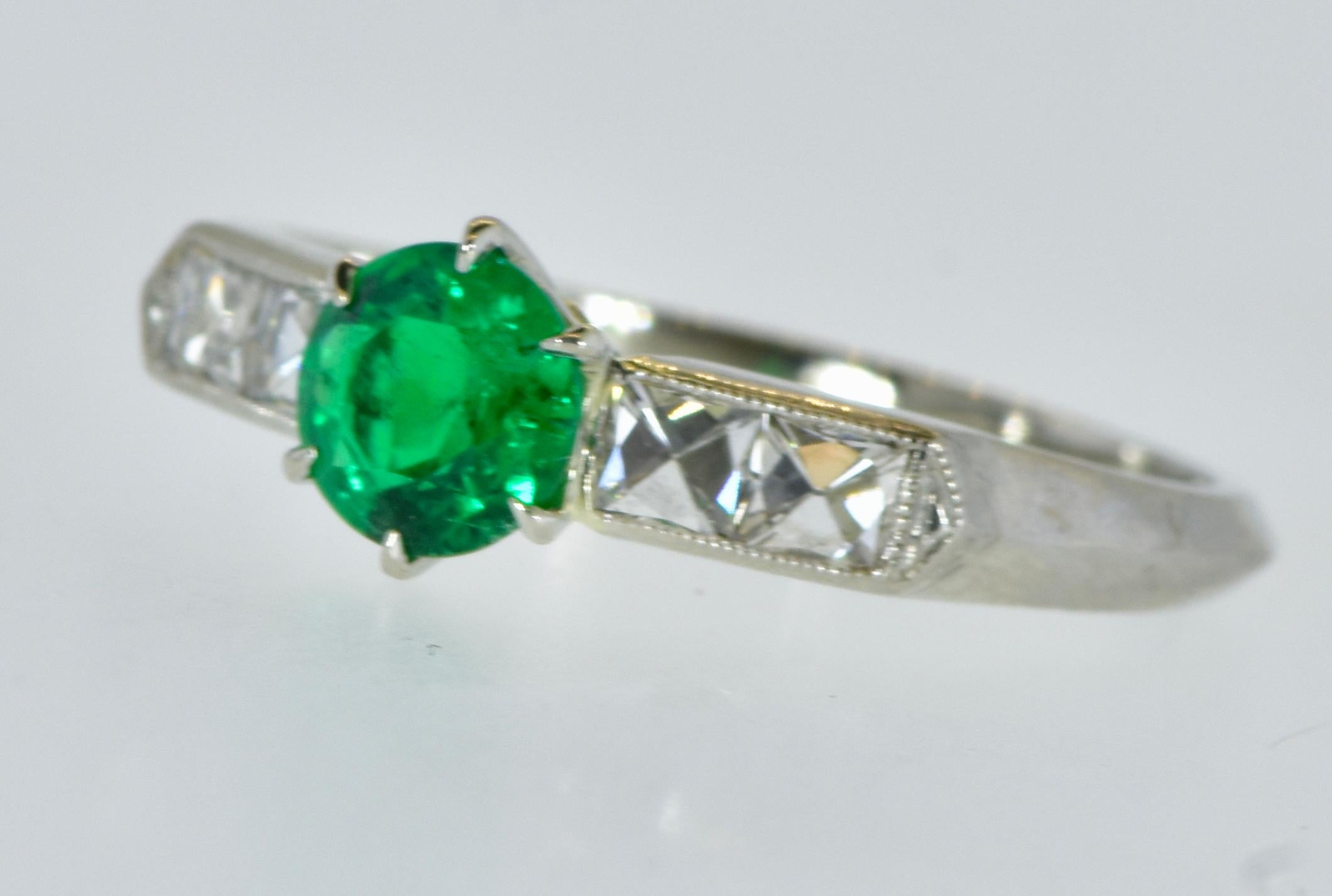 Colombian Emerald, Swiss Cut Diamond and Platinum Antique Art Deco Ring C 1930 For Sale 1