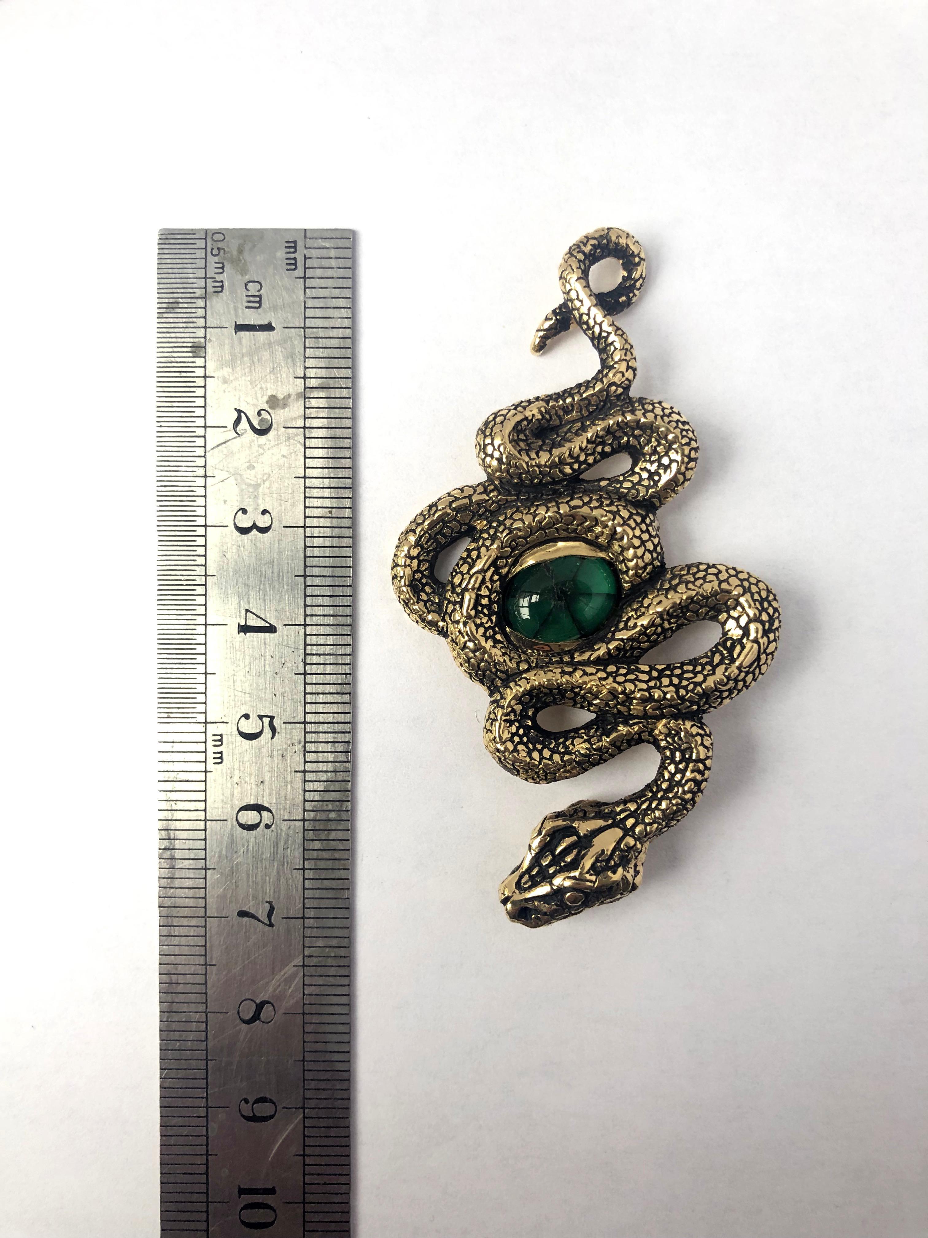 Colombian Emerald Trapiche Serpent Pendant in 18 Karat Gold In New Condition For Sale In Berkeley, CA