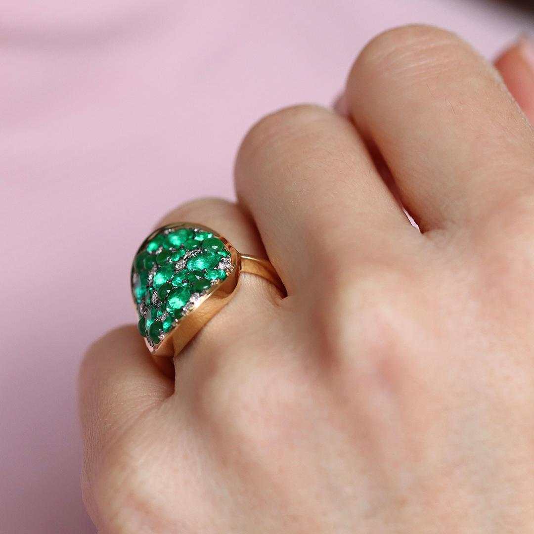 Kolumbianischer Smaragd Typ A Jadeit Diamant Pave-Ring 8