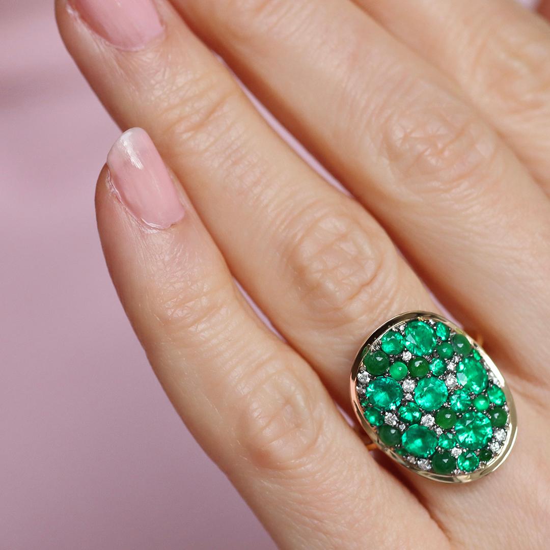 Kolumbianischer Smaragd Typ A Jadeit Diamant Pave-Ring 9