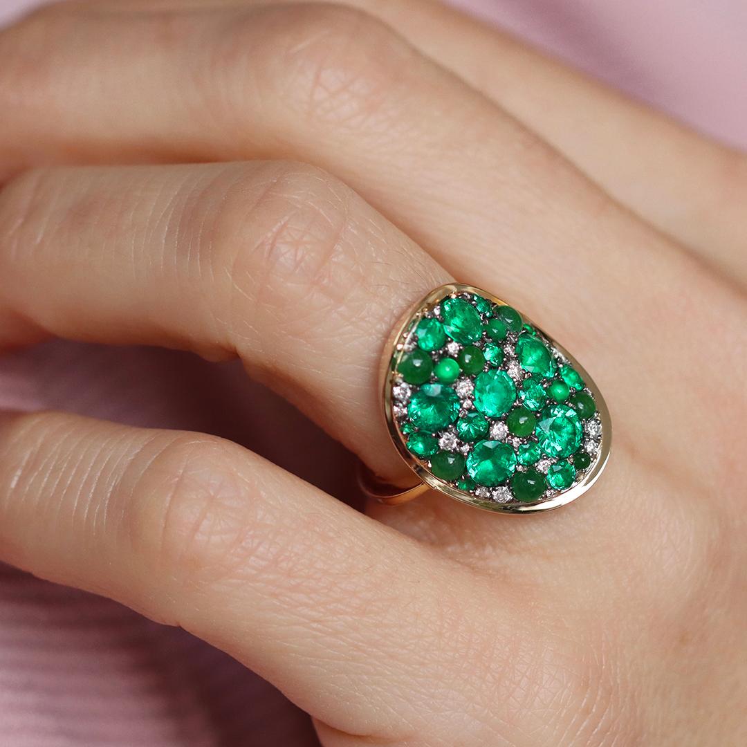 Kolumbianischer Smaragd Typ A Jadeit Diamant Pave-Ring 12