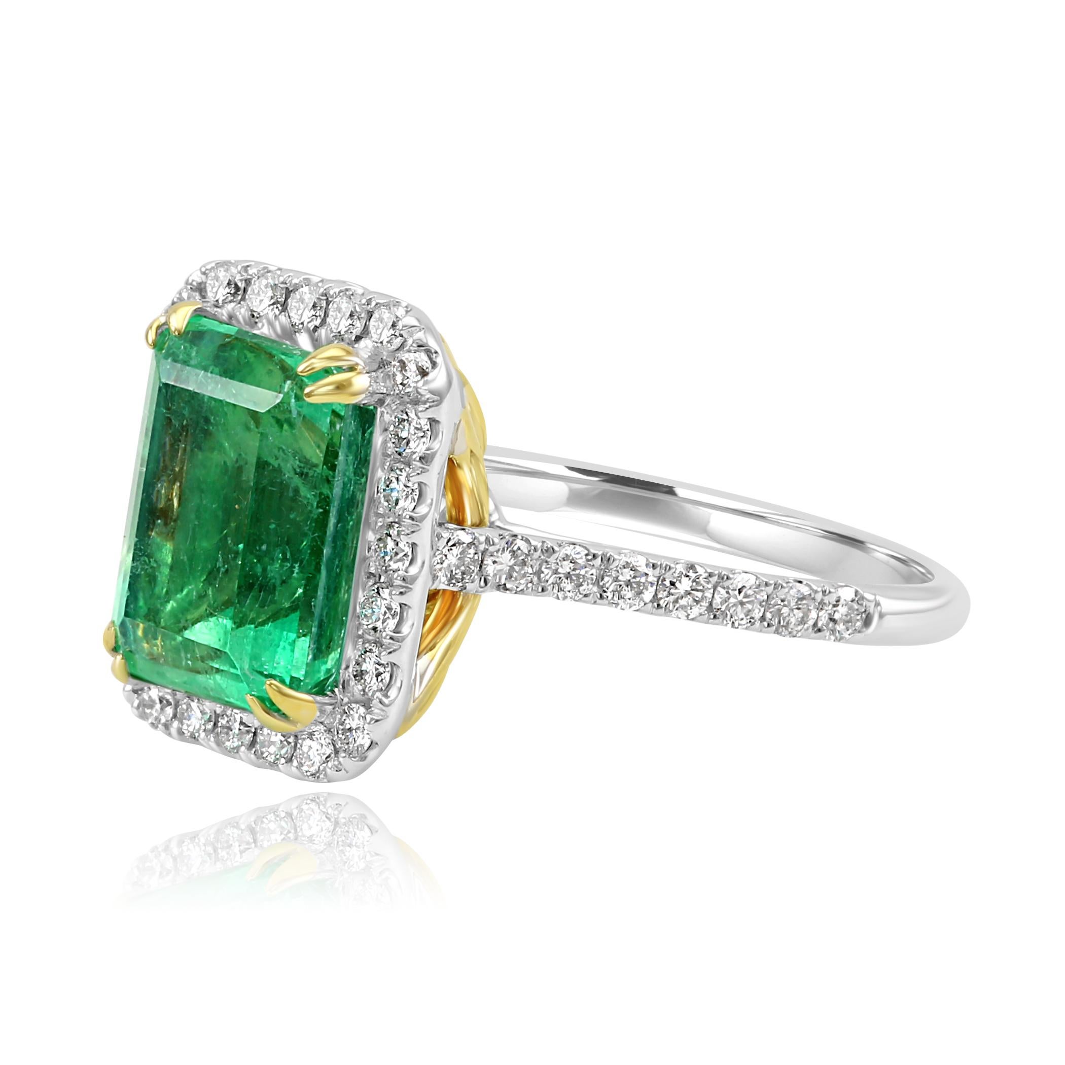 Modern Colombian Emerald White Diamond Halo Two-Color Gold Bridal Fashion Cocktail Ring