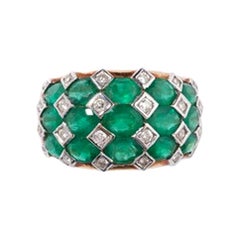 Retro Colombian Emeralds and Diamonds Ring, 18 Karat Gold