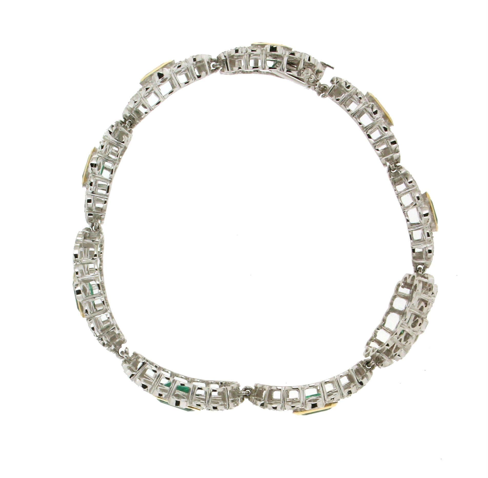 Women's or Men's Colombian Emeralds 18 Karat White Gold Diamonds Cuff Bracelet
