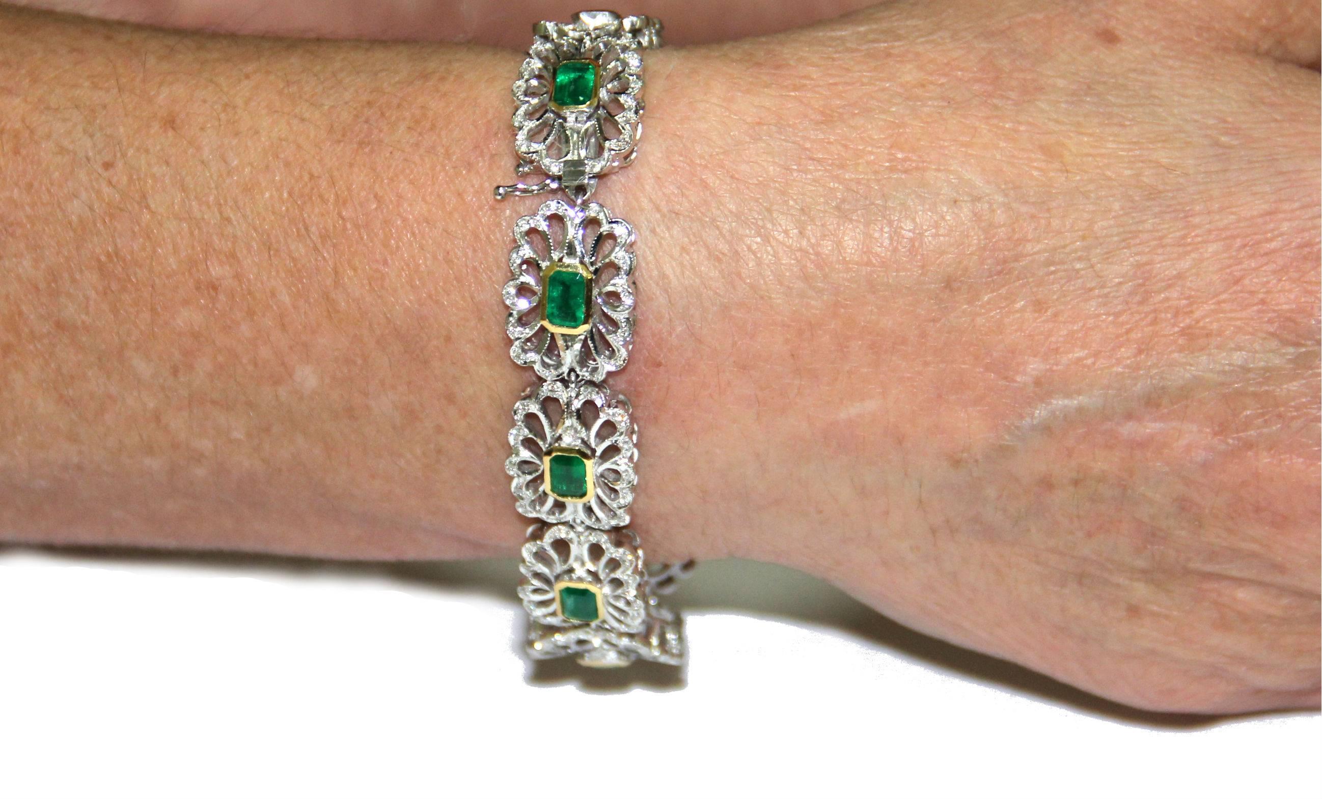 Colombian Emeralds 18 Karat White Gold Diamonds Cuff Bracelet 3