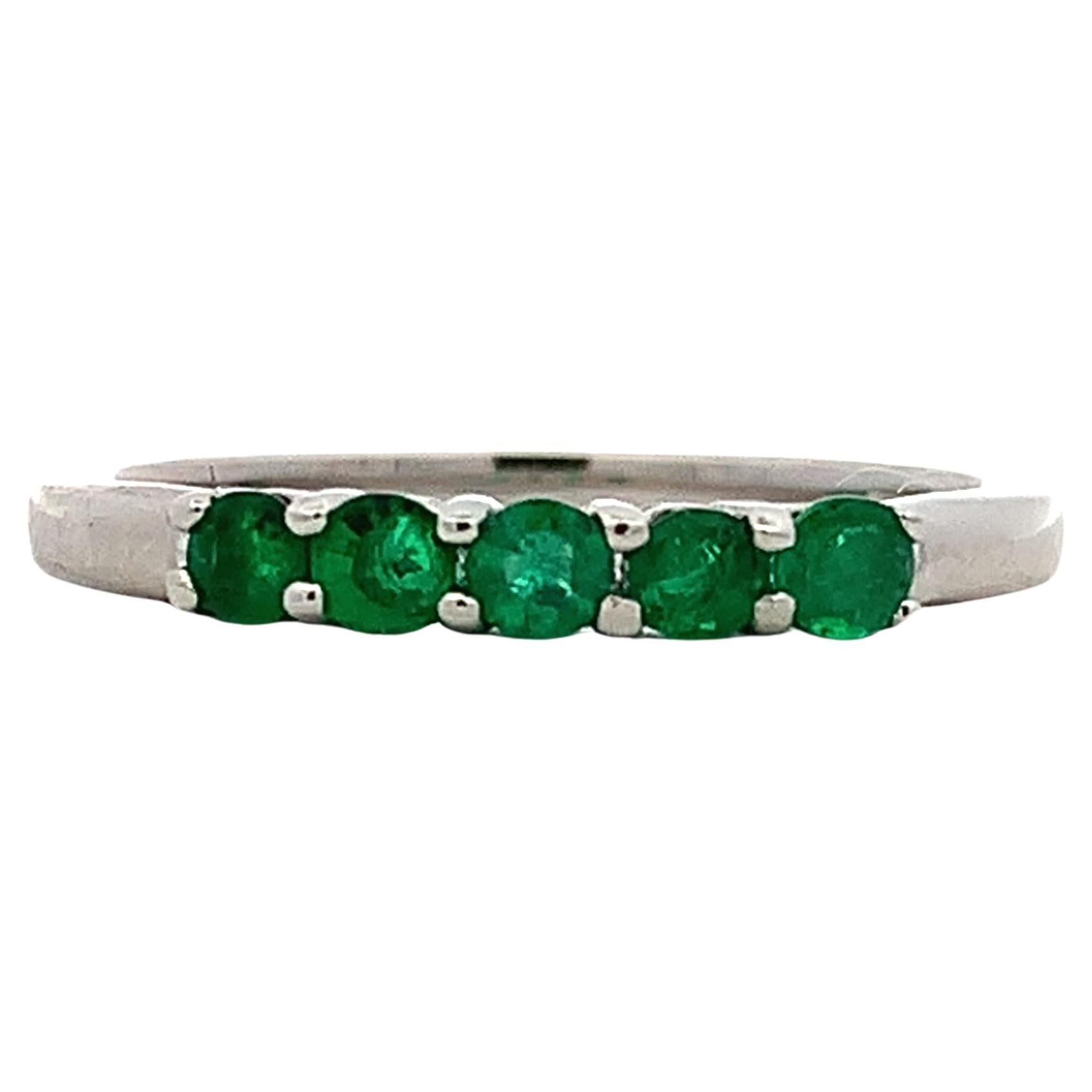 Colombian green emerald eternity ring platinum For Sale